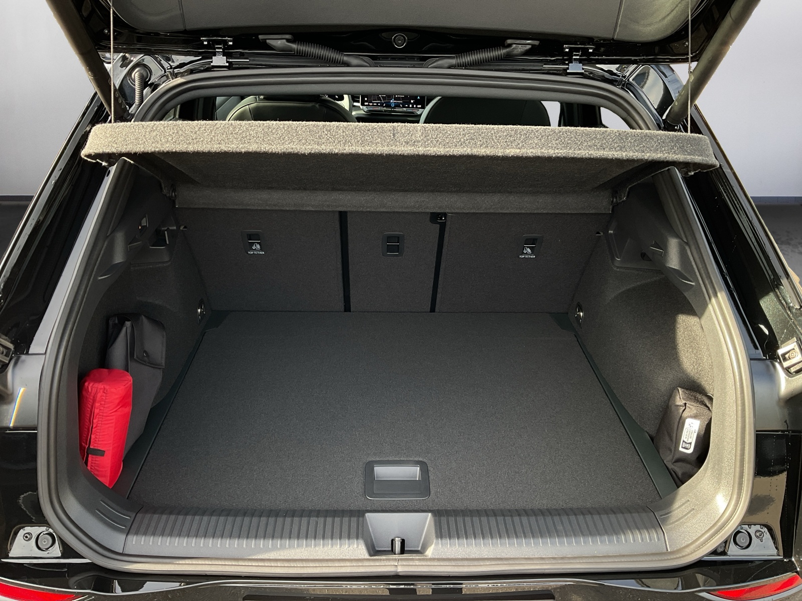 VW T-Roc 1.5 eTSI mHEV R-Line DSG - 12