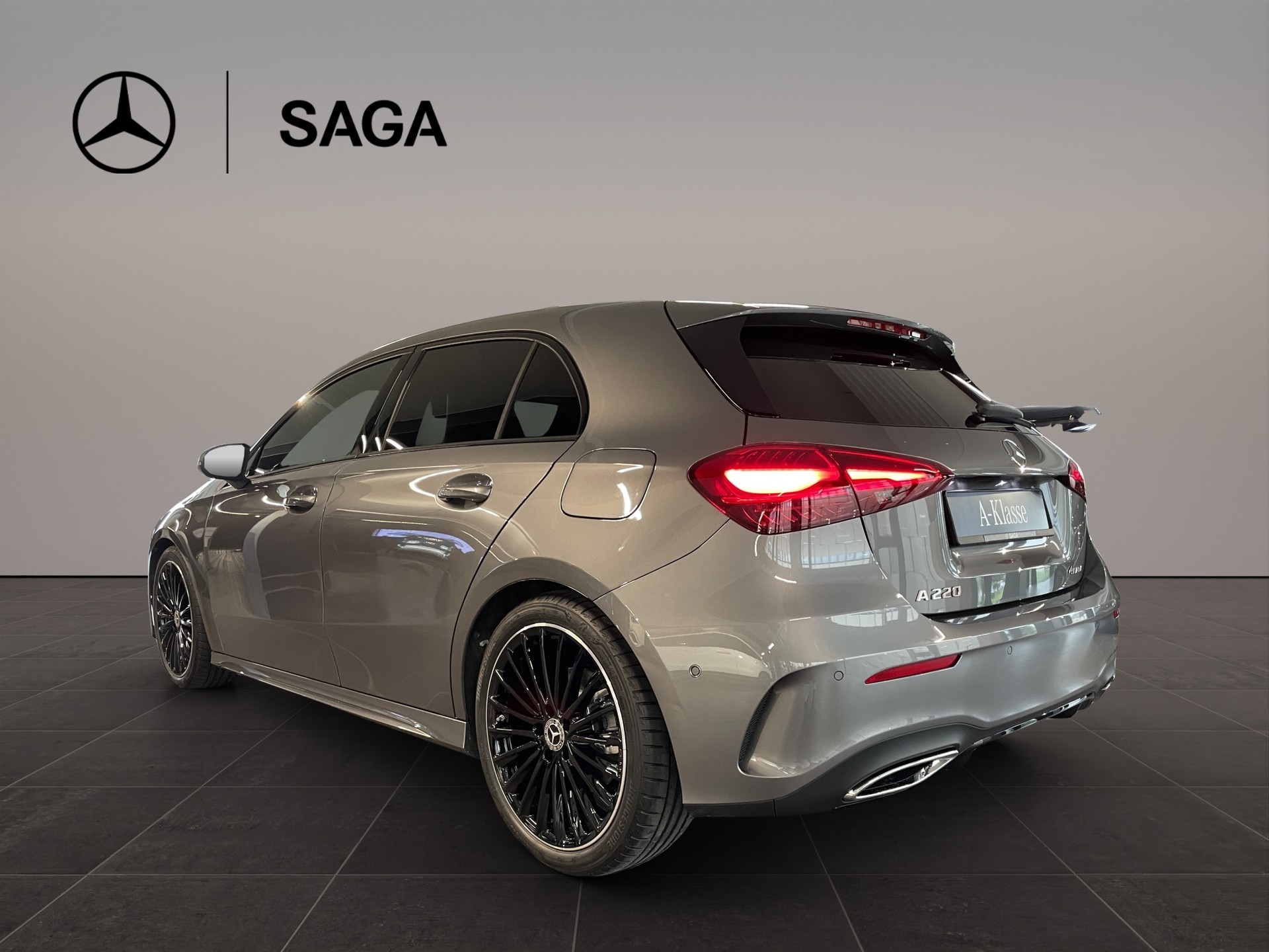 MERCEDES-BENZ A 220 4Matic 8G-DCT - 4