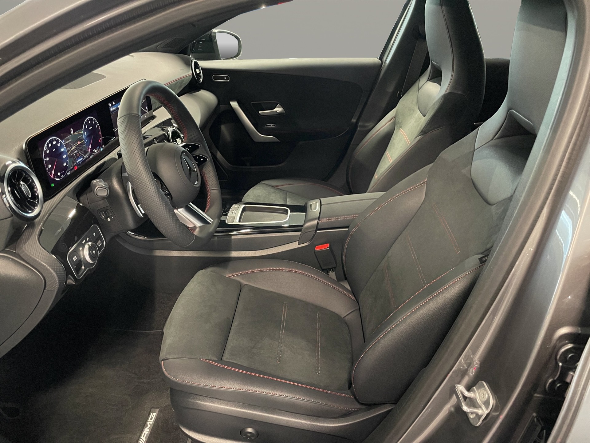 MERCEDES-BENZ A 220 4Matic 8G-DCT - 8