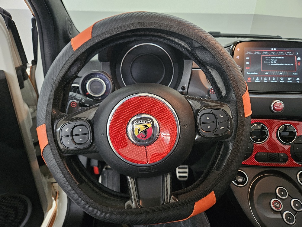 FIAT 695 1.4 16V Turbo Abarth 695 Competizione Dualogic - 11