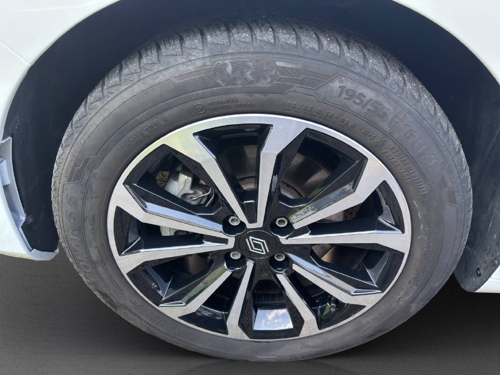 RENAULT Clio 1.6 E-Tech techno - 16