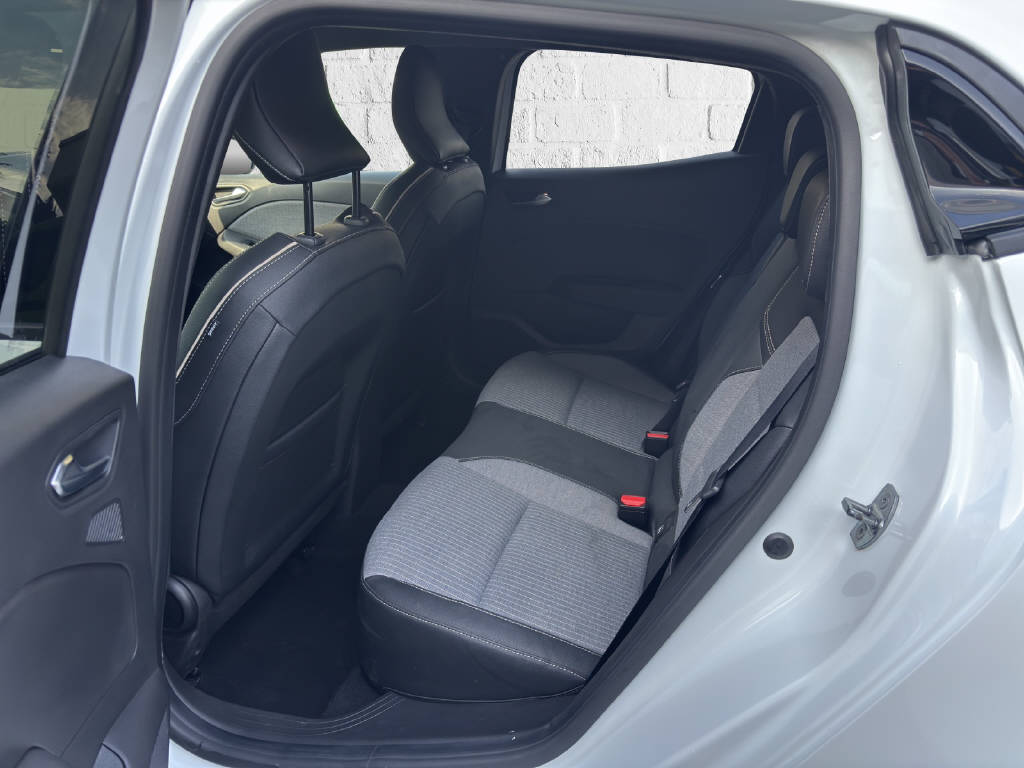 RENAULT Clio 1.6 E-Tech techno - 10