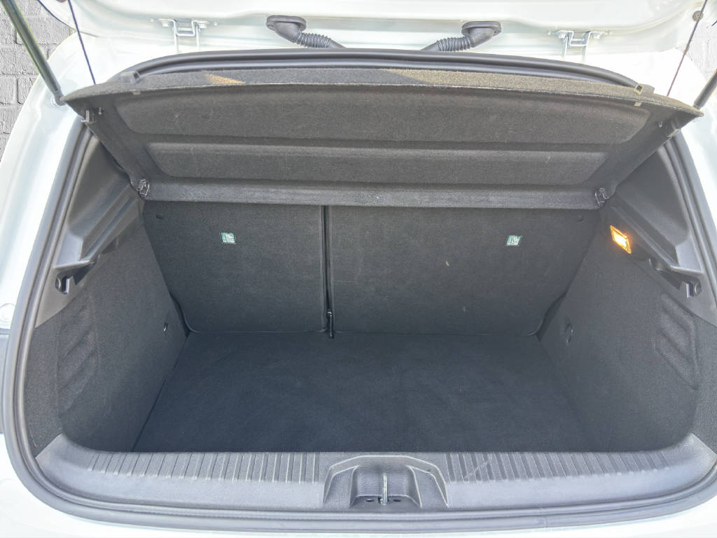 RENAULT Clio 1.6 E-Tech techno - 15