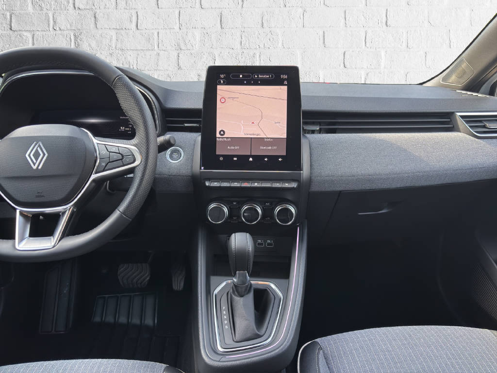 RENAULT Clio 1.6 E-Tech techno - 9
