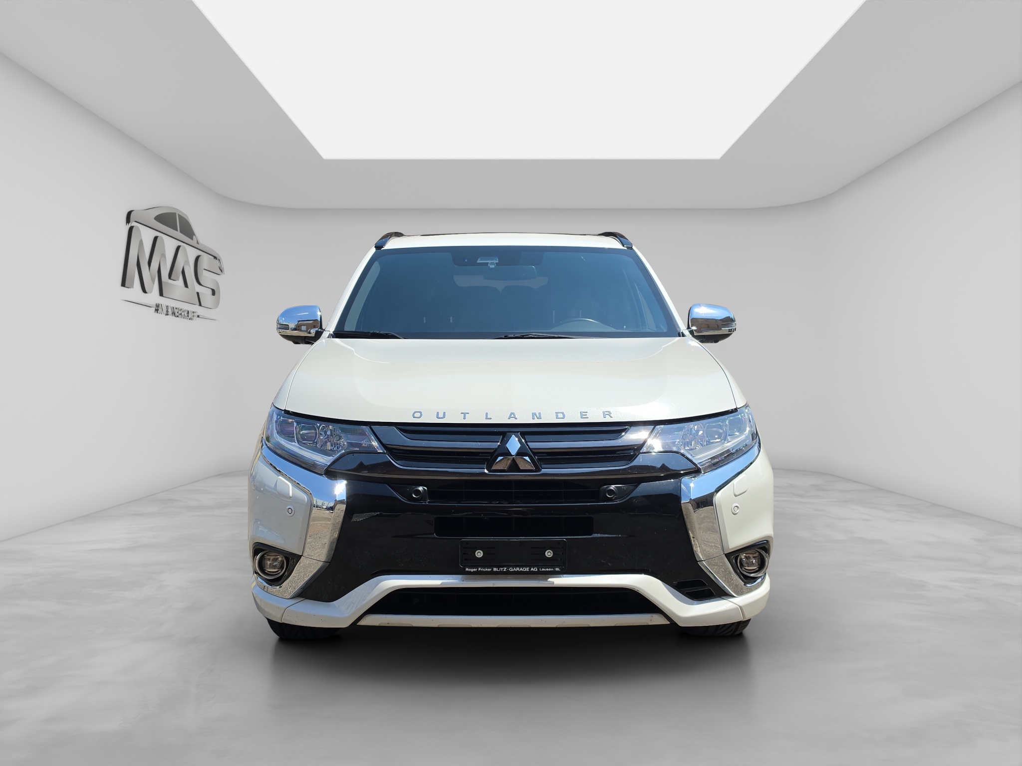 MITSUBISHI OUTLANDER 2