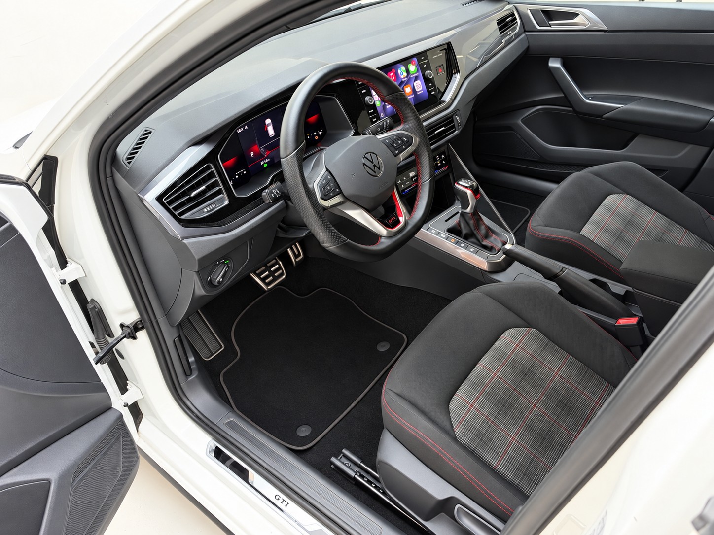 VW Polo 2.0 TSI GTI PRO - 11