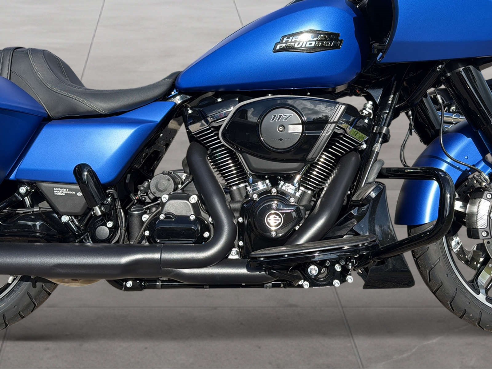 HARLEY-DAVIDSON FLTRX Road Glide Black Finish 117 - 5