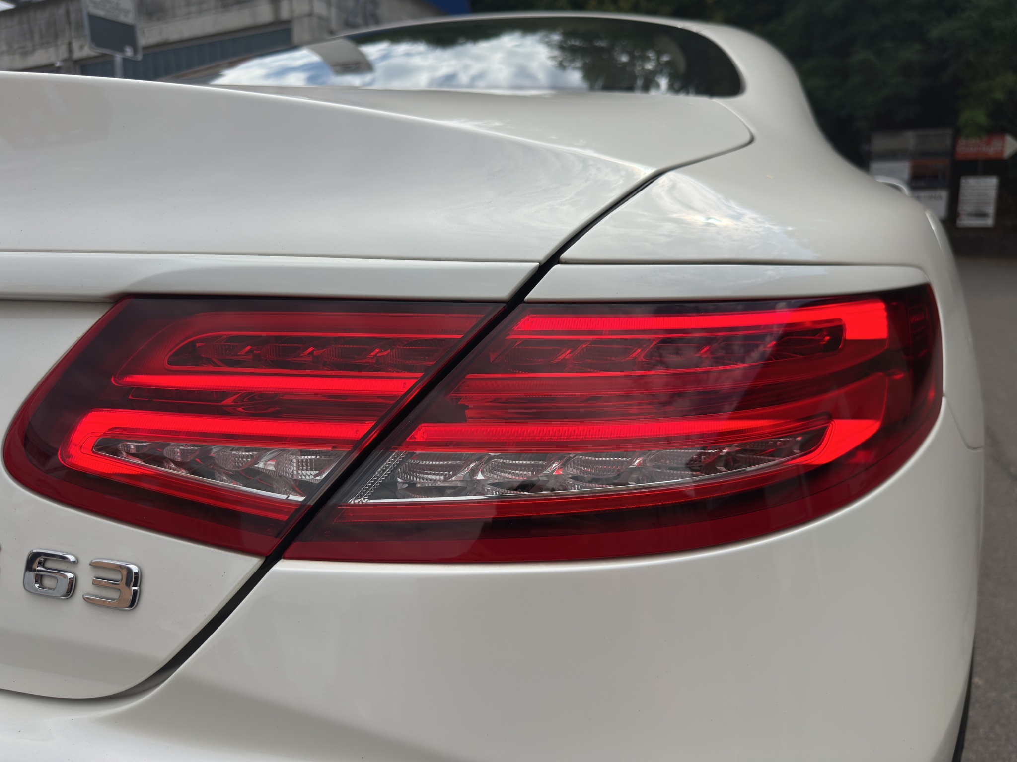 MERCEDES-BENZ S 63 AMG 16