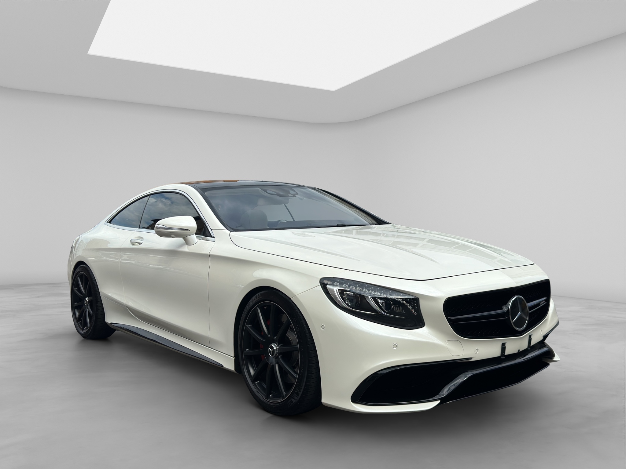 MERCEDES-BENZ S 63 AMG 8