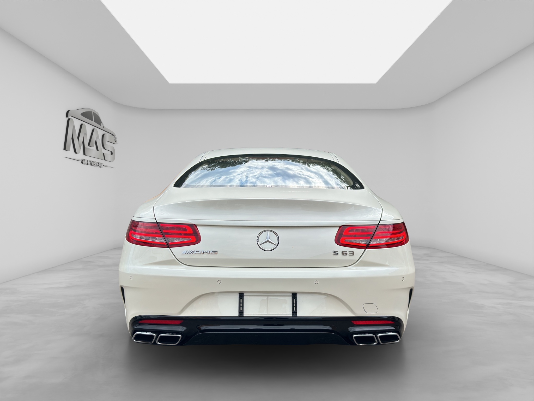 MERCEDES-BENZ S 63 AMG 5