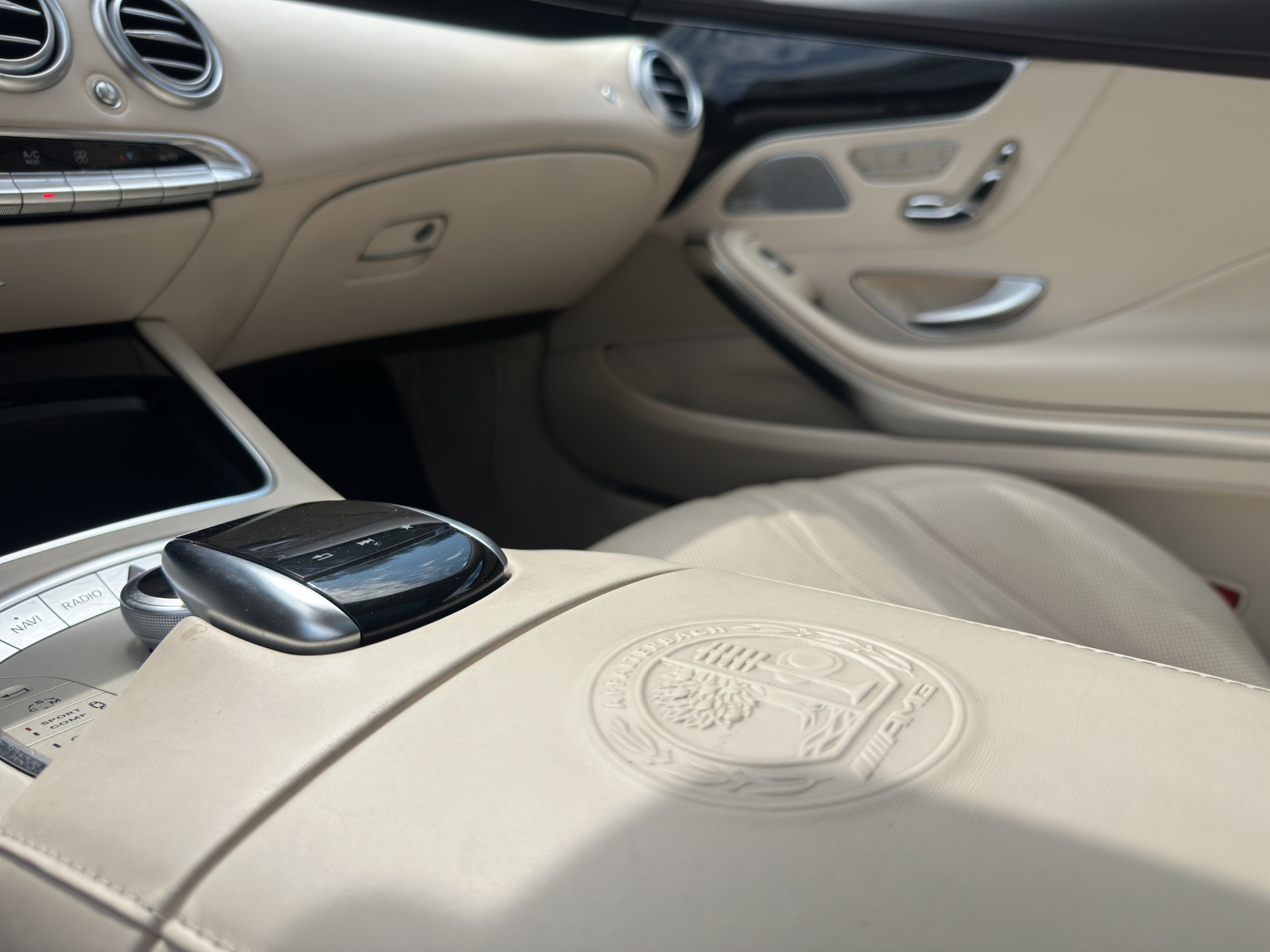 MERCEDES-BENZ S 63 AMG 19