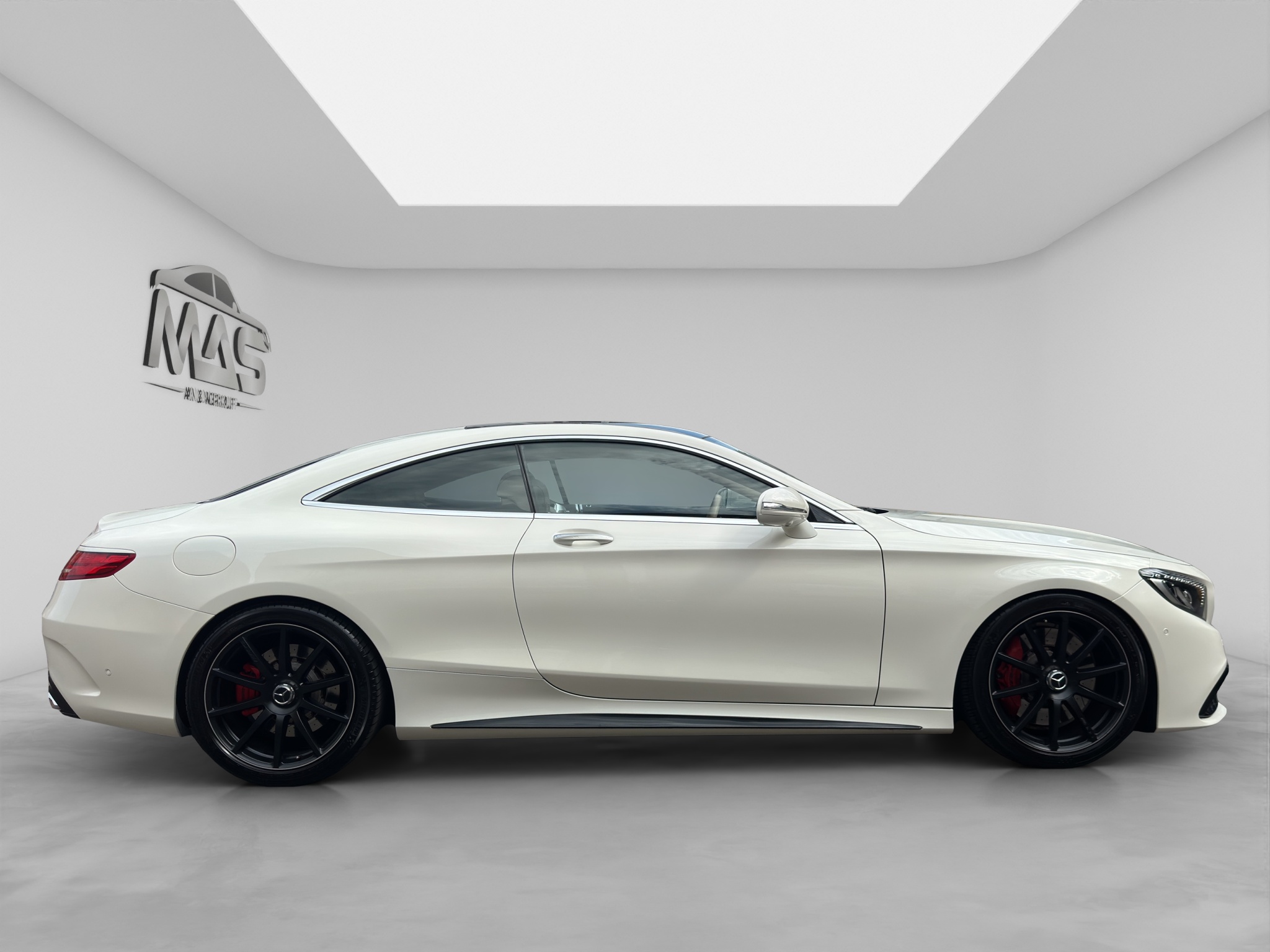 MERCEDES-BENZ S 63 AMG 7