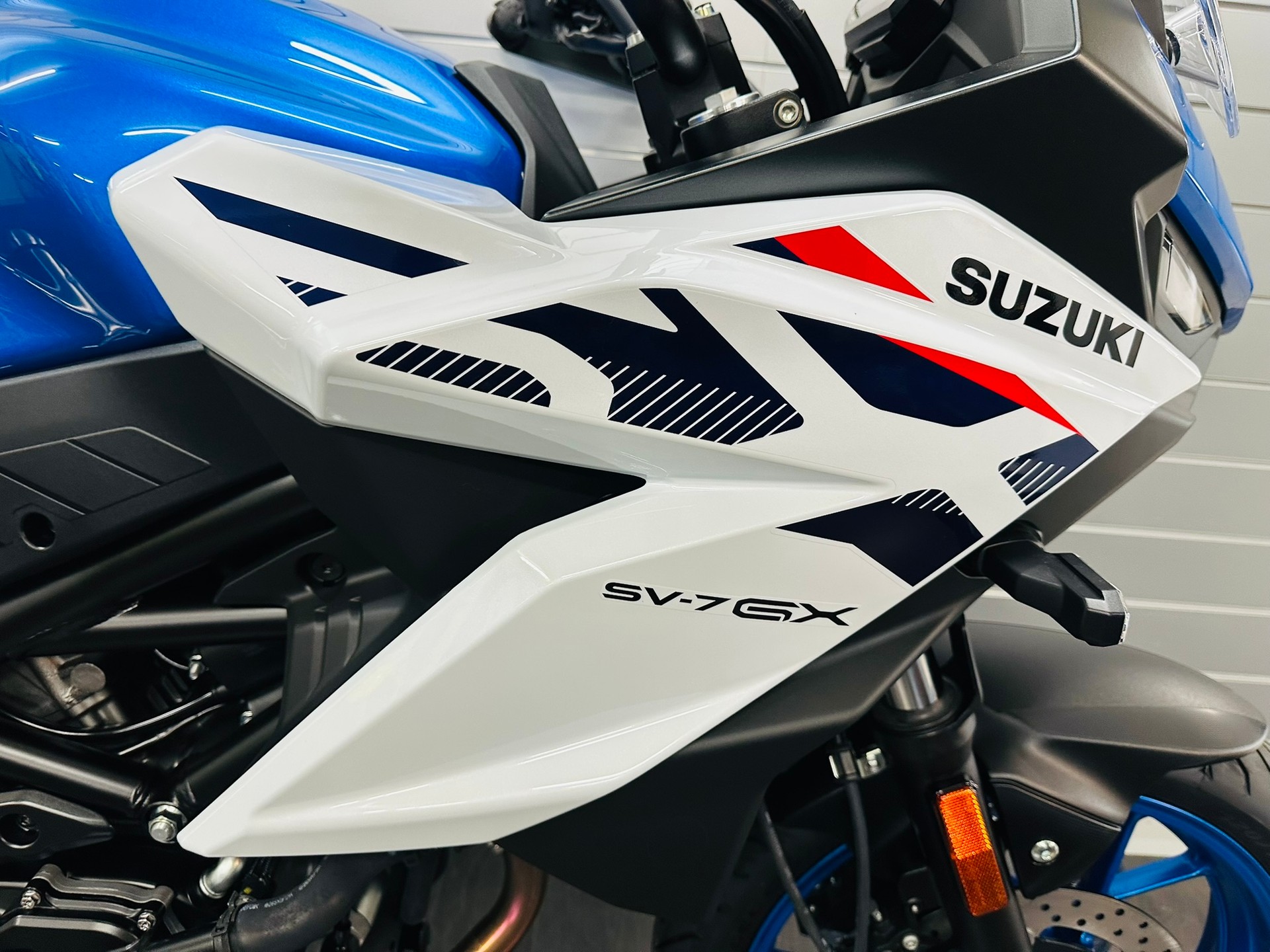 SUZUKI SV 7GX ( SV 650 GX ) 35 Kw - 3