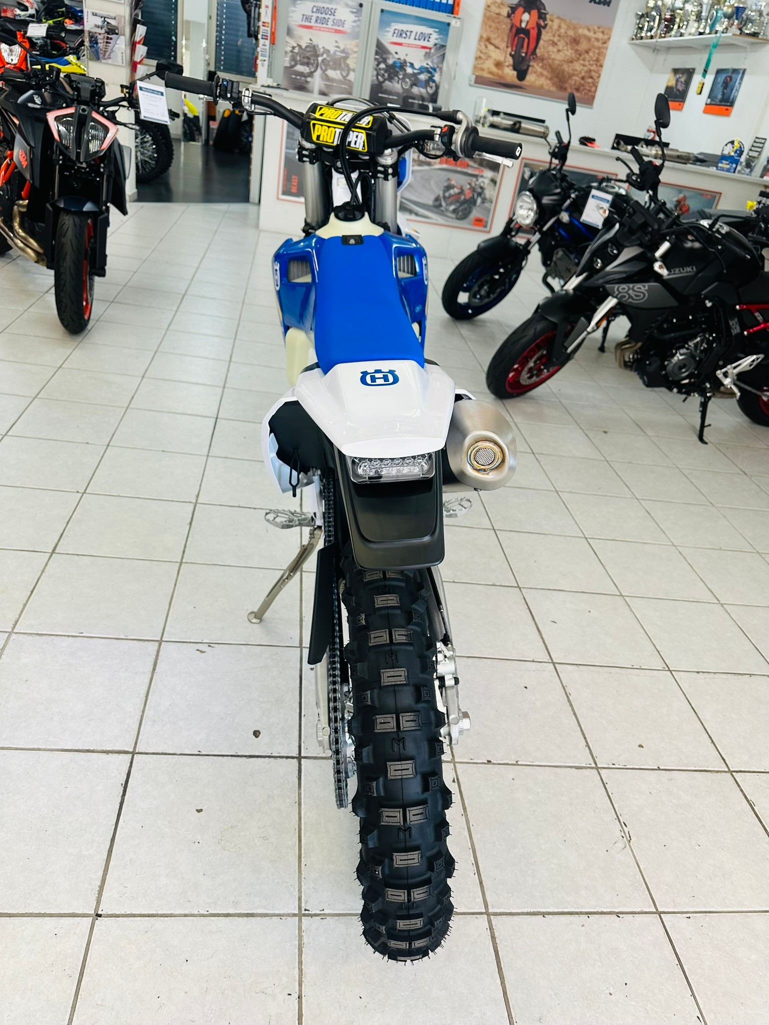 HUSQVARNA Hertitage - 10