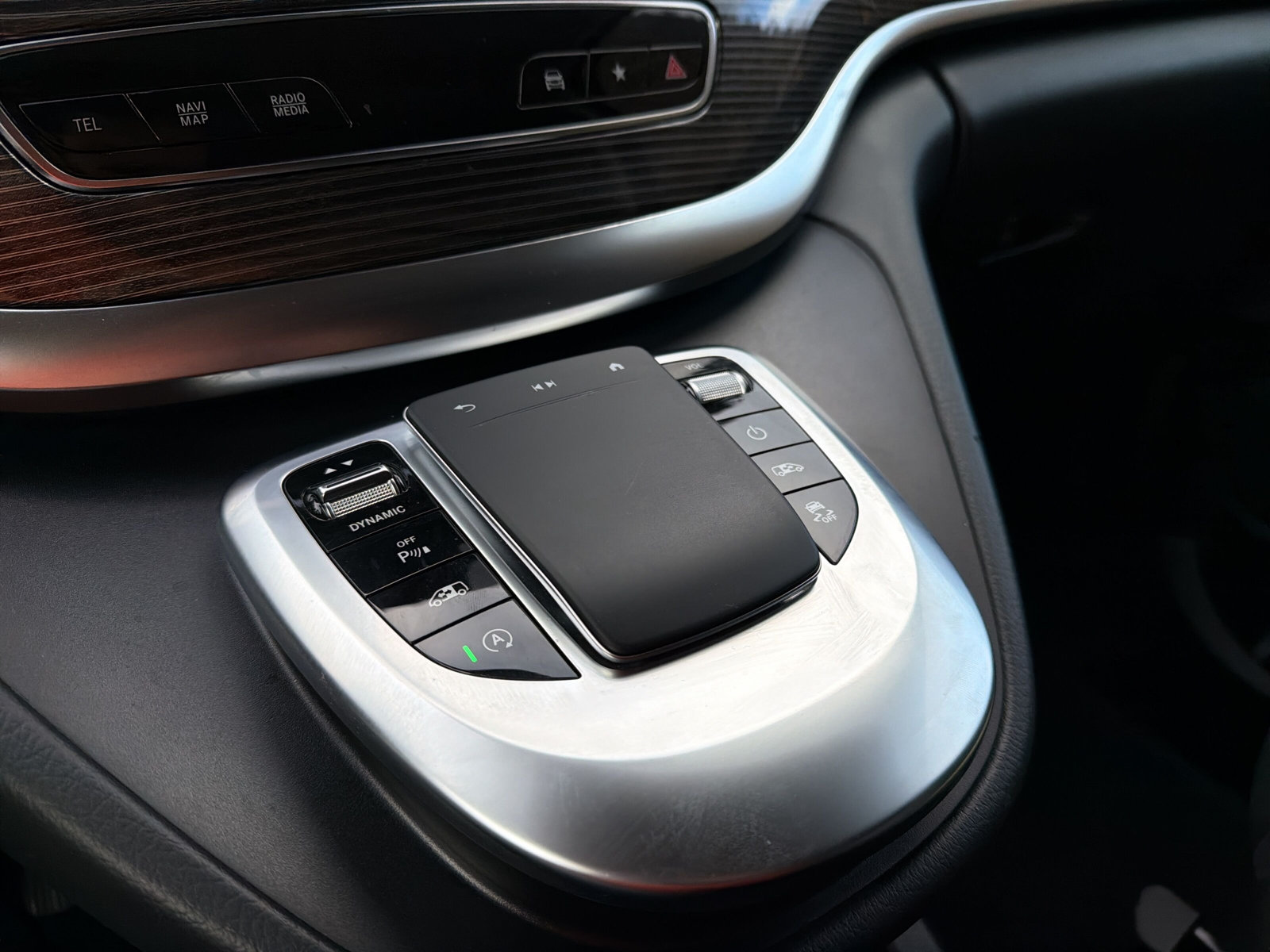 MERCEDES-BENZ V 250 d Avantgarde L 4M - 24