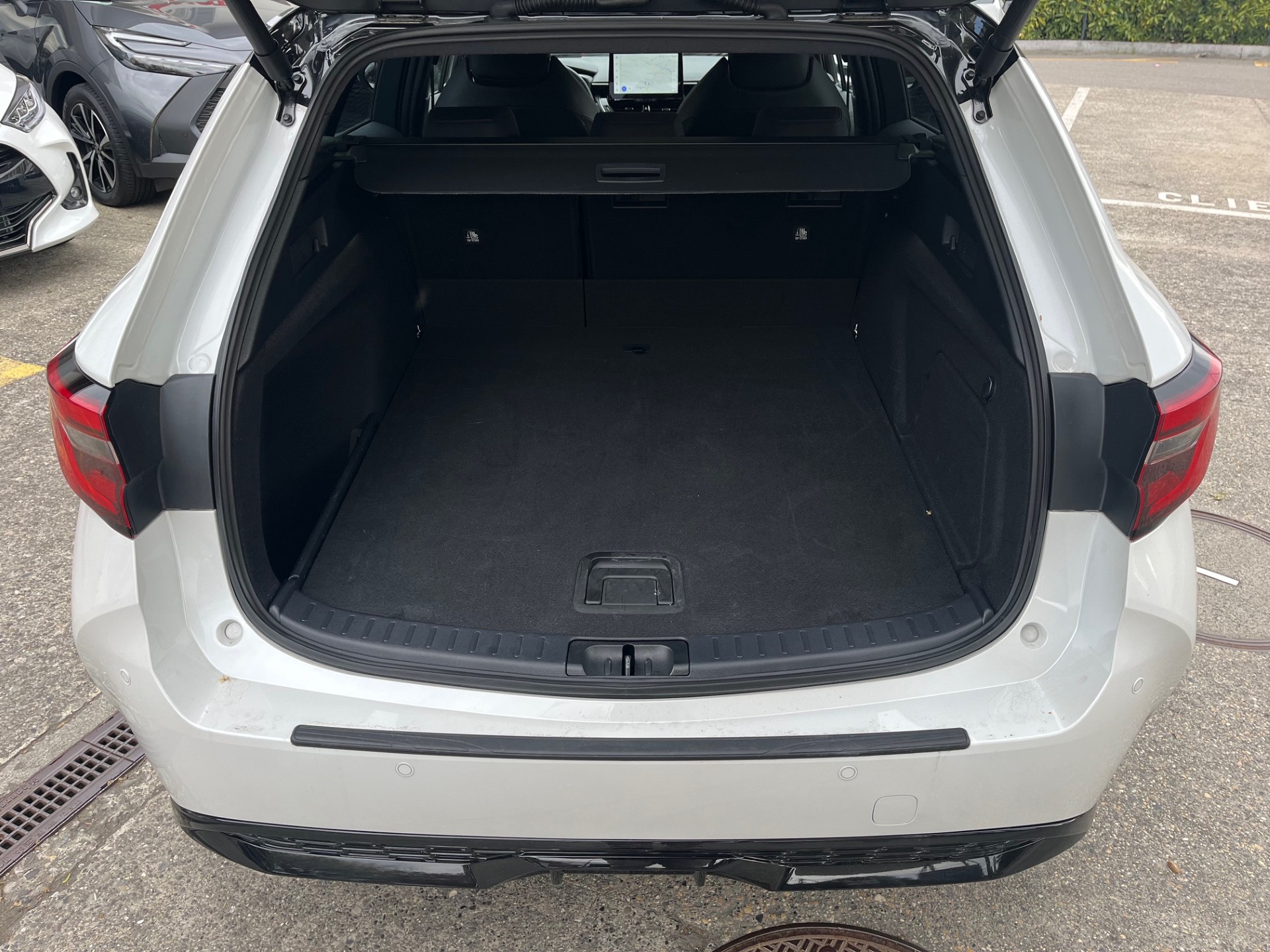 TOYOTA Corolla Touring Sports 2.0 HSD GR Sport e-CVT - 22