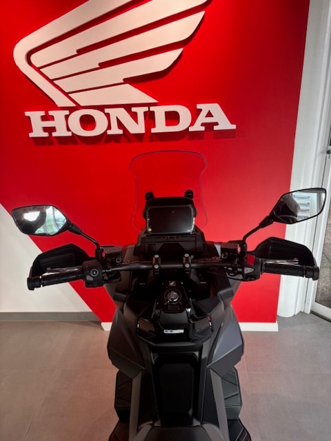 HONDA ADV 350 - 9