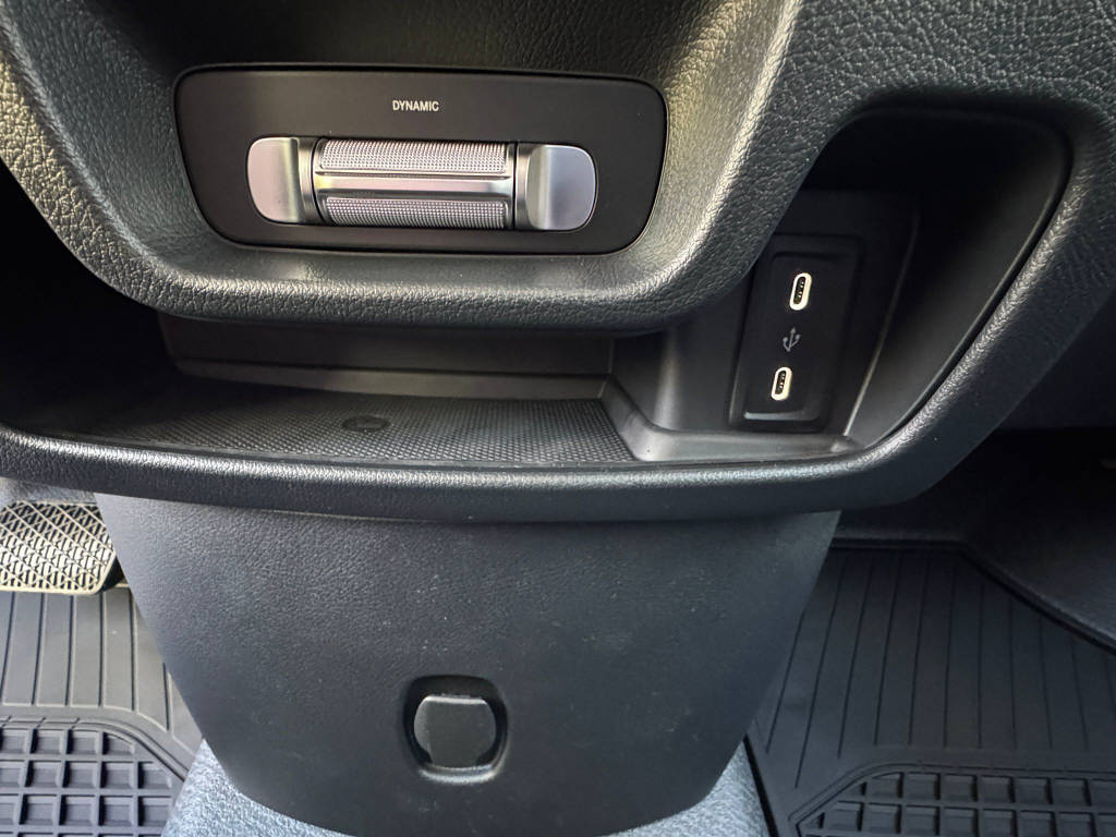 MERCEDES-BENZ eVito 129 Kasten Worker lang 90 kWh - 12