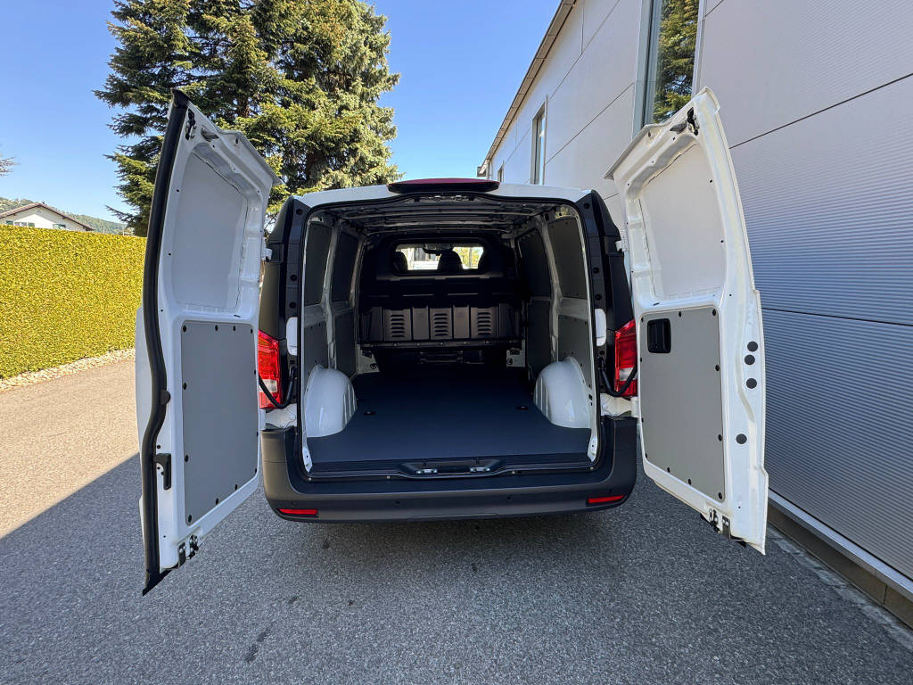 MERCEDES-BENZ eVito 129 Kasten Worker lang 90 kWh - 4