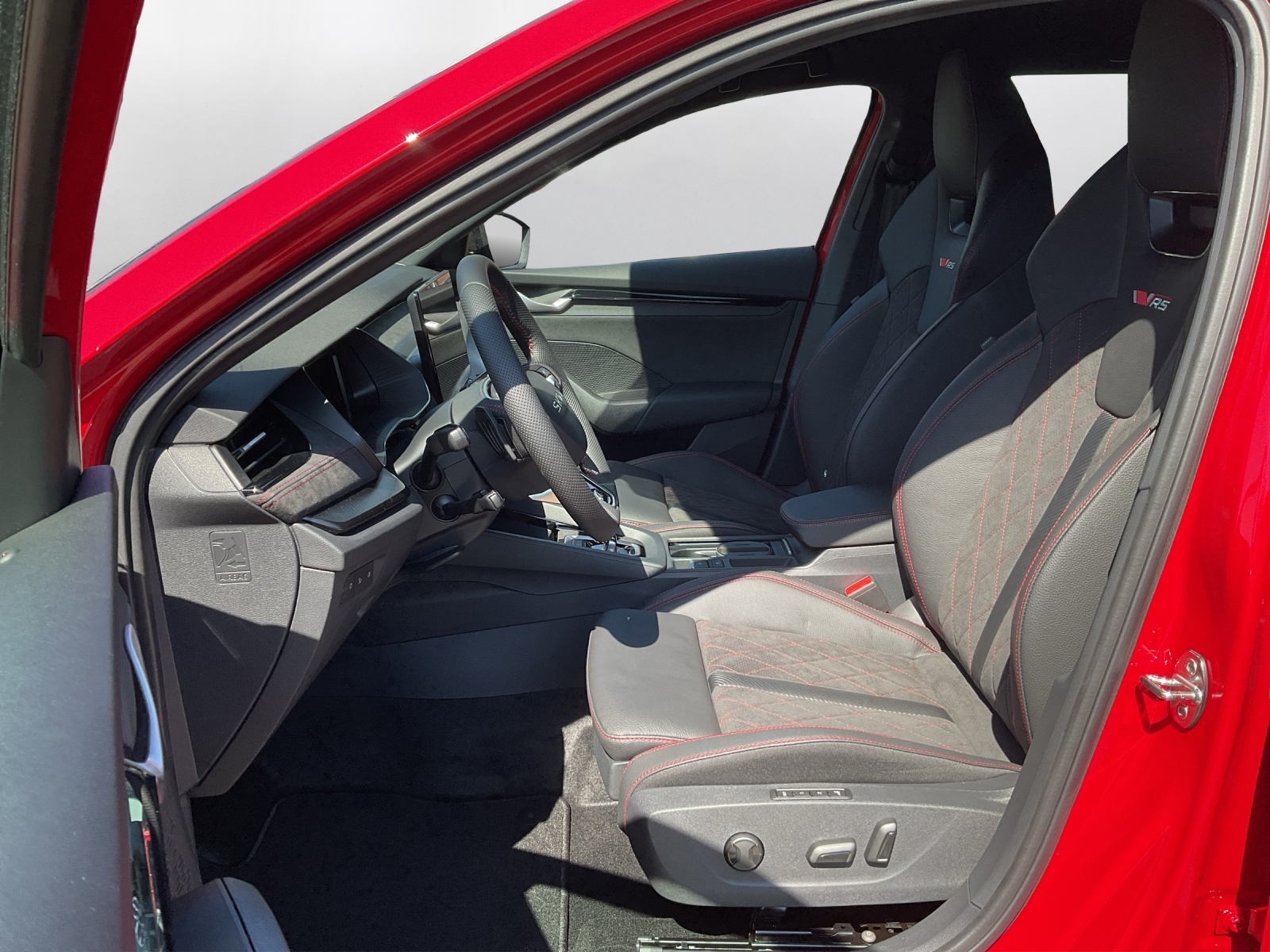 SKODA Octavia Combi 2.0 TSI DSG RS 30 Years Edition - 10