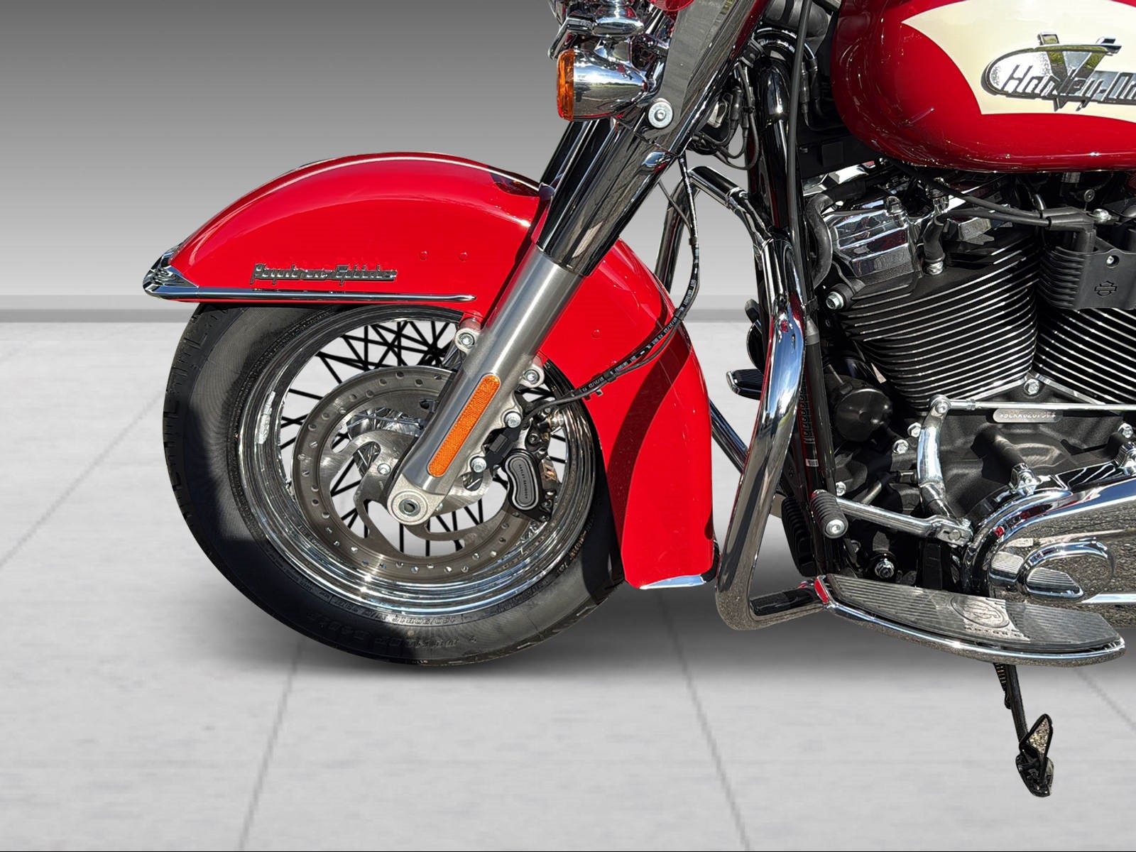 HARLEY-DAVIDSON FLI Hydra Glide Revival 114 - 6