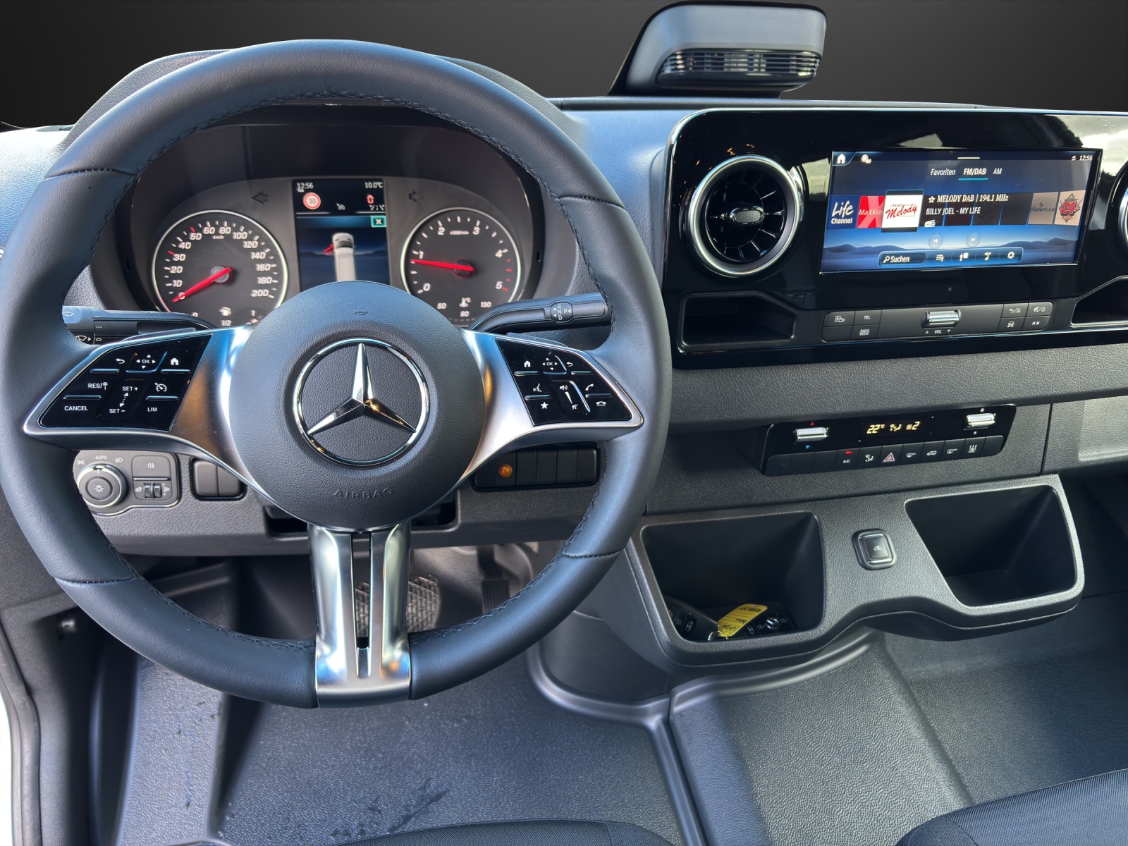 MERCEDES-BENZ Sprinter 317 CDI Standard 9G-TRONIC - 9