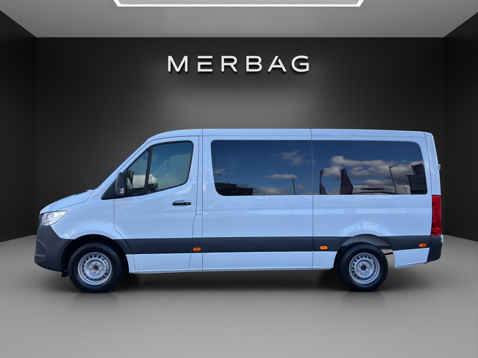 MERCEDES-BENZ Sprinter 317 CDI Standard 9G-TRONIC - 3