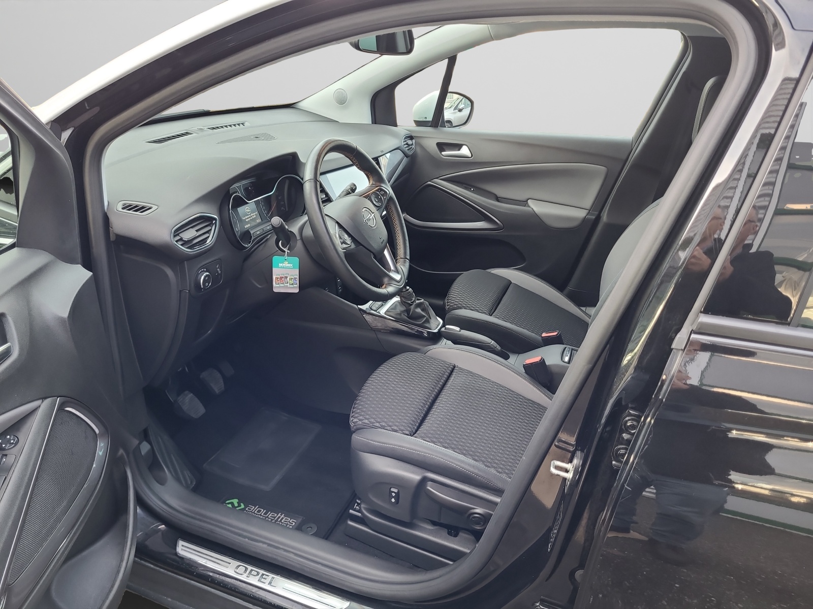 OPEL Crossland X 1.2i Ultimate - 11