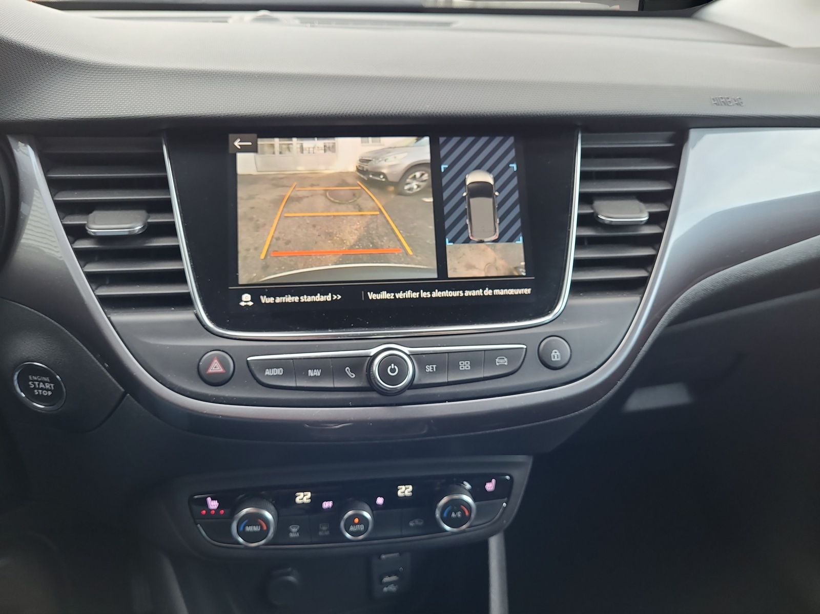 OPEL Crossland X 1.2i Ultimate - 10