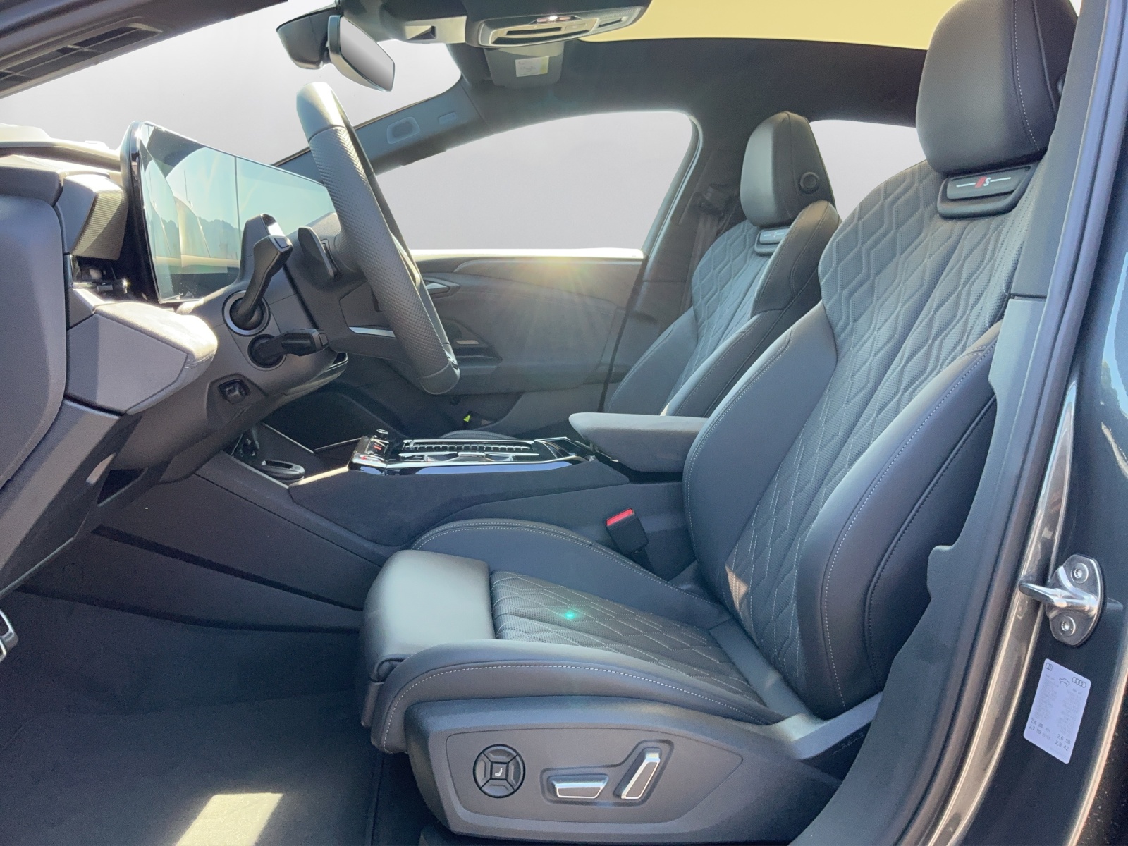 AUDI A6 Avant e-tron quattro - 10