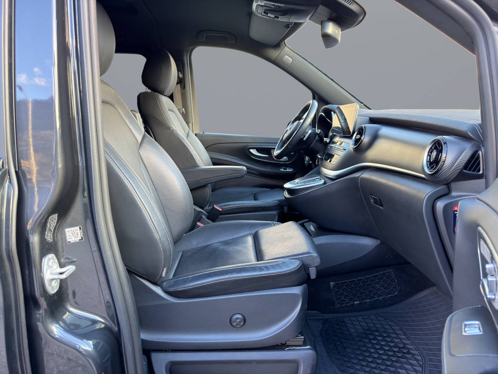 MERCEDES-BENZ V 300 d Swiss Ed. lang 4matic Van - 15
