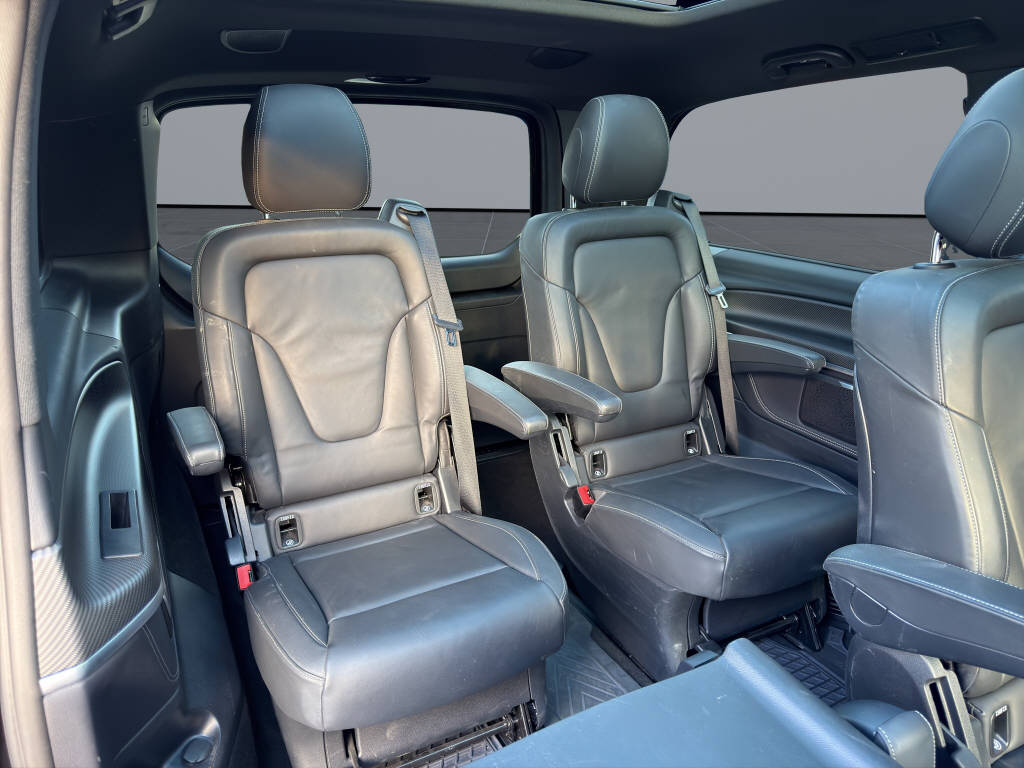 MERCEDES-BENZ V 300 d Swiss Ed. lang 4matic Van - 14