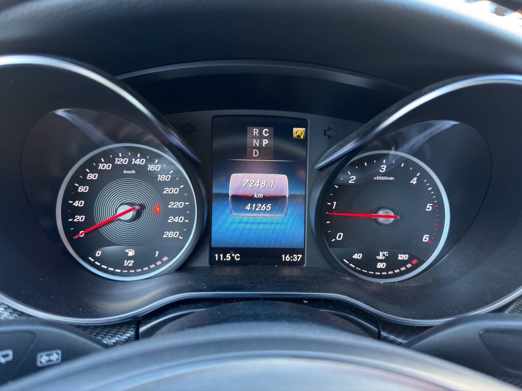 MERCEDES-BENZ V 300 d Swiss Ed. lang 4matic Van - 11