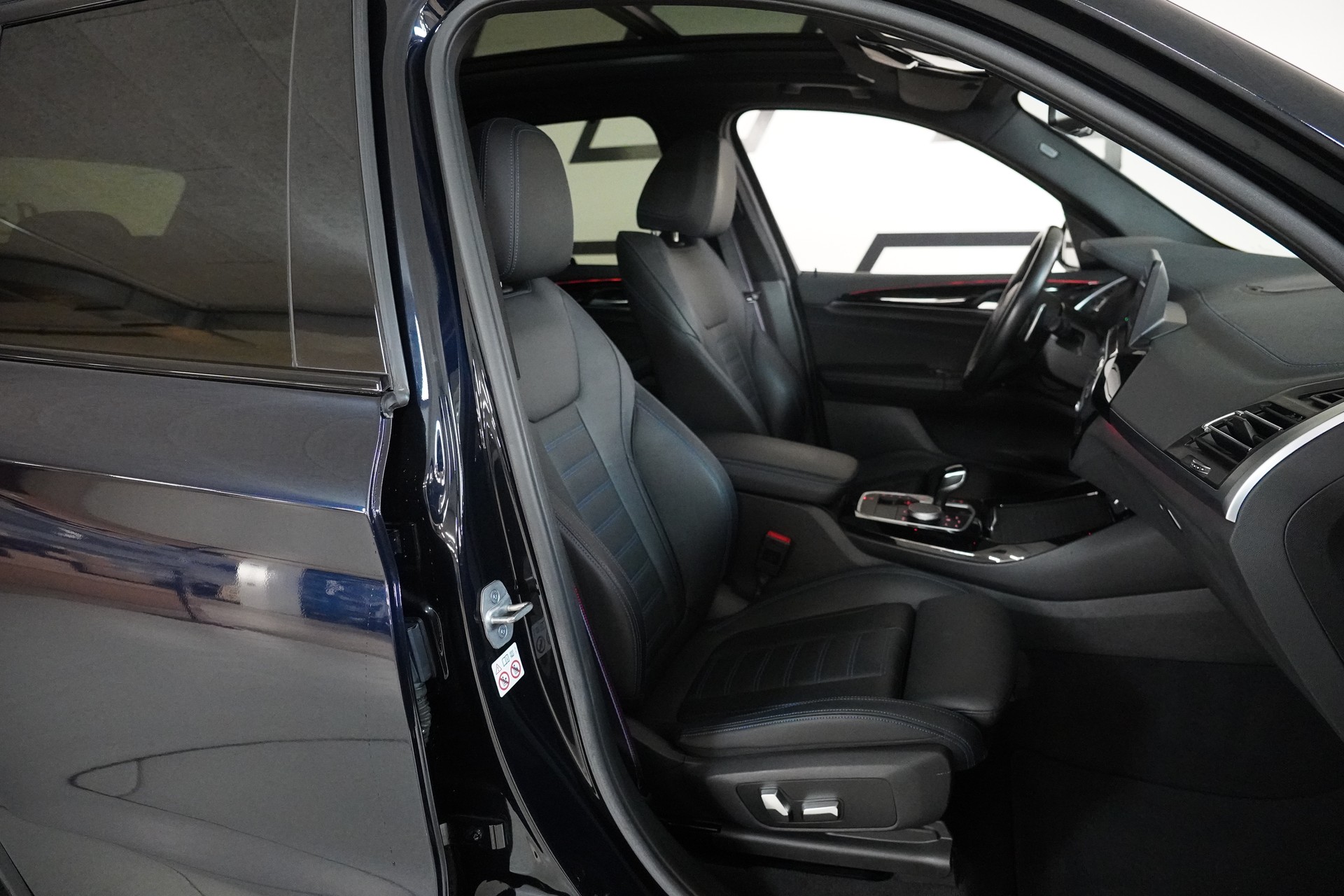 BMW X3 M40i Travel - 15