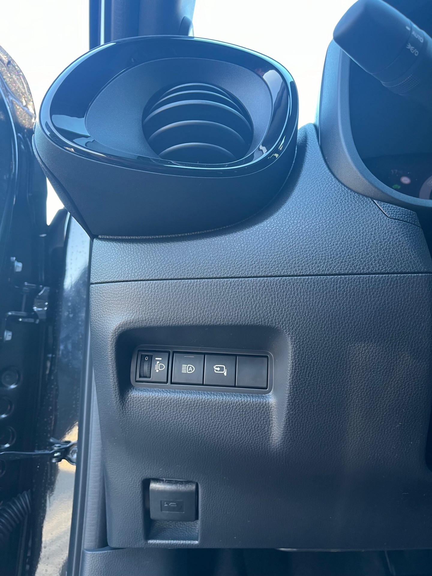 TOYOTA Aygo X 1.5 GR Sport e-CVT - 17