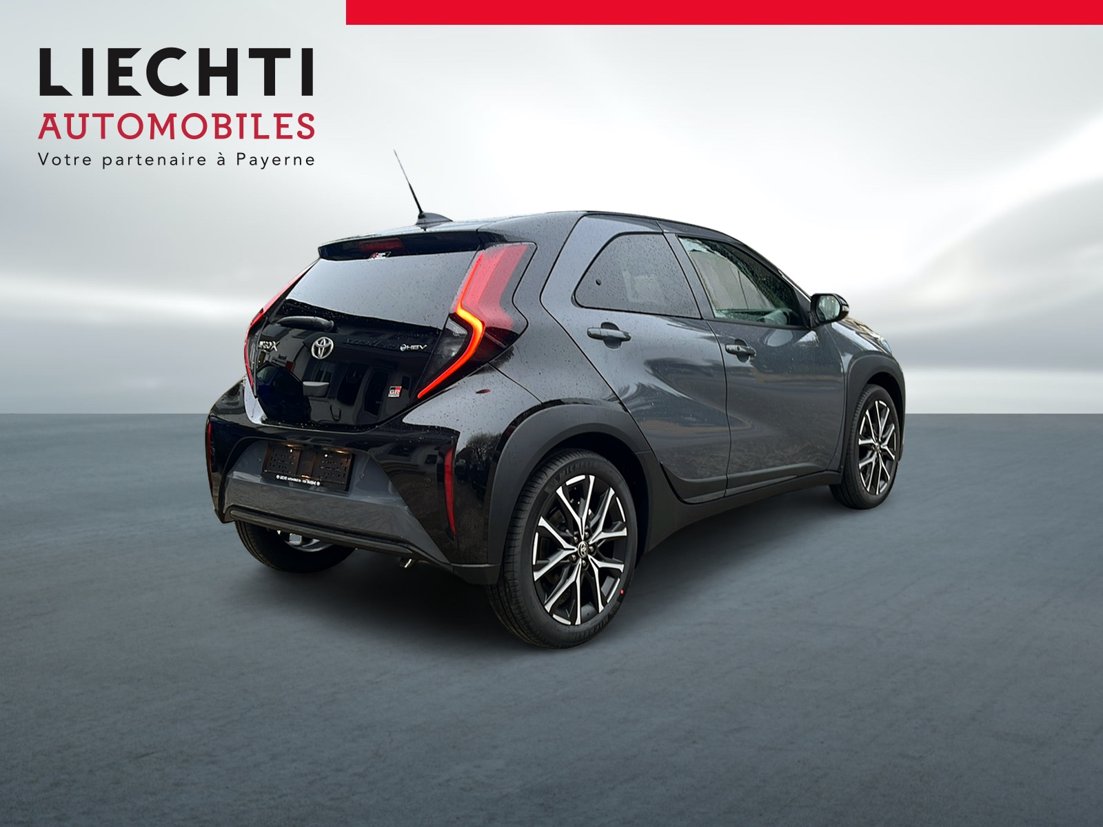 TOYOTA Aygo X 1.5 GR Sport e-CVT - 4