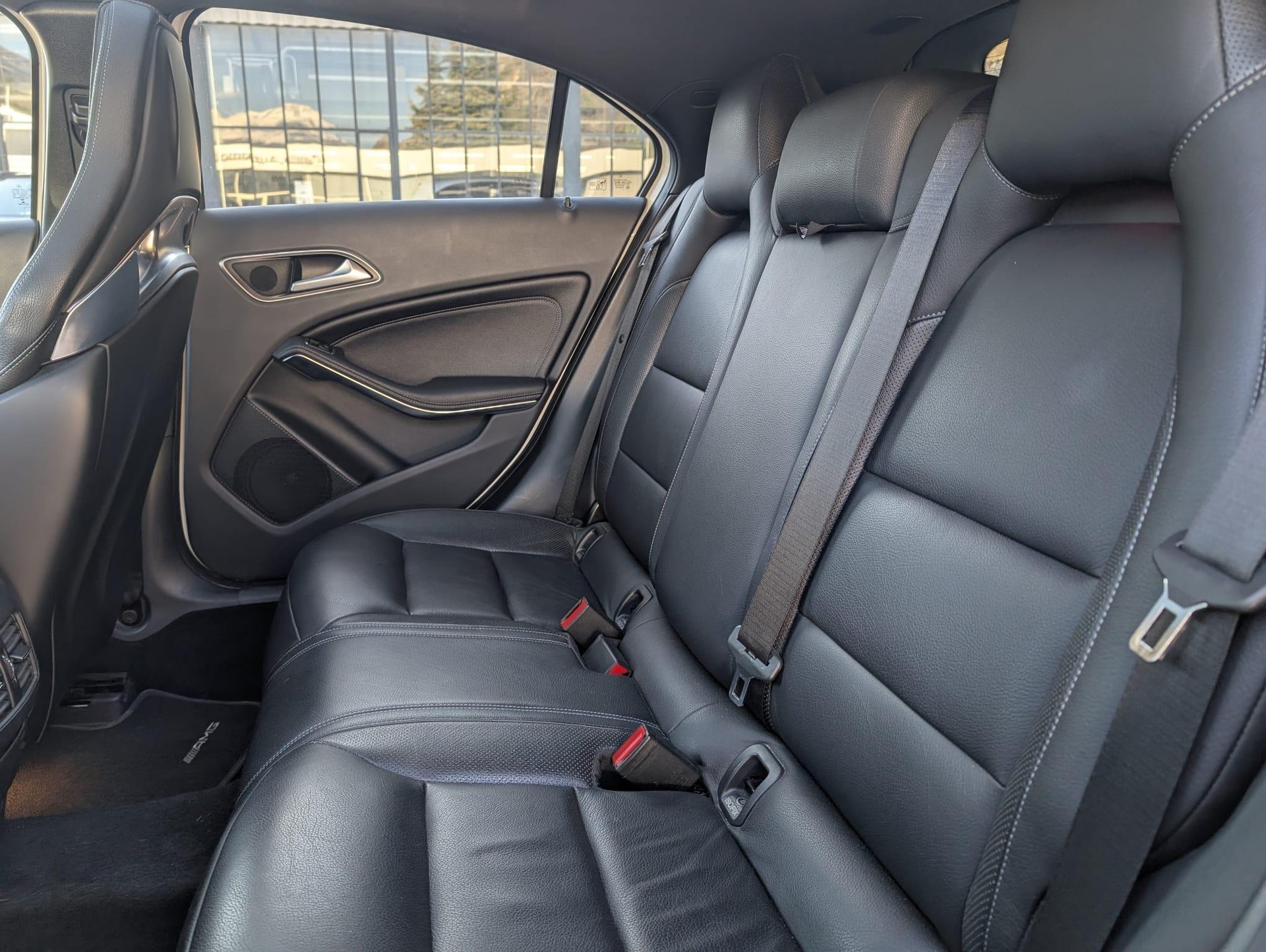 MERCEDES-BENZ A 45 AMG 4m - 16