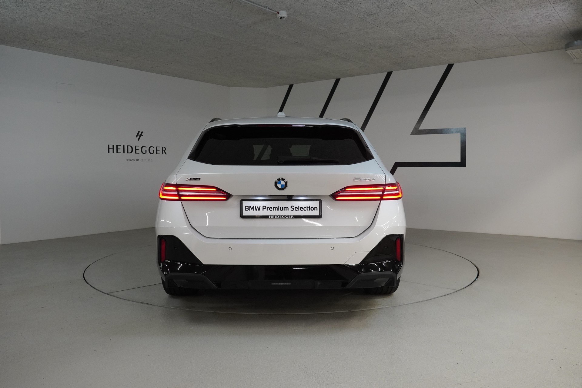 BMW 520d xDrive 48V Touring M Sport Steptronic - 6