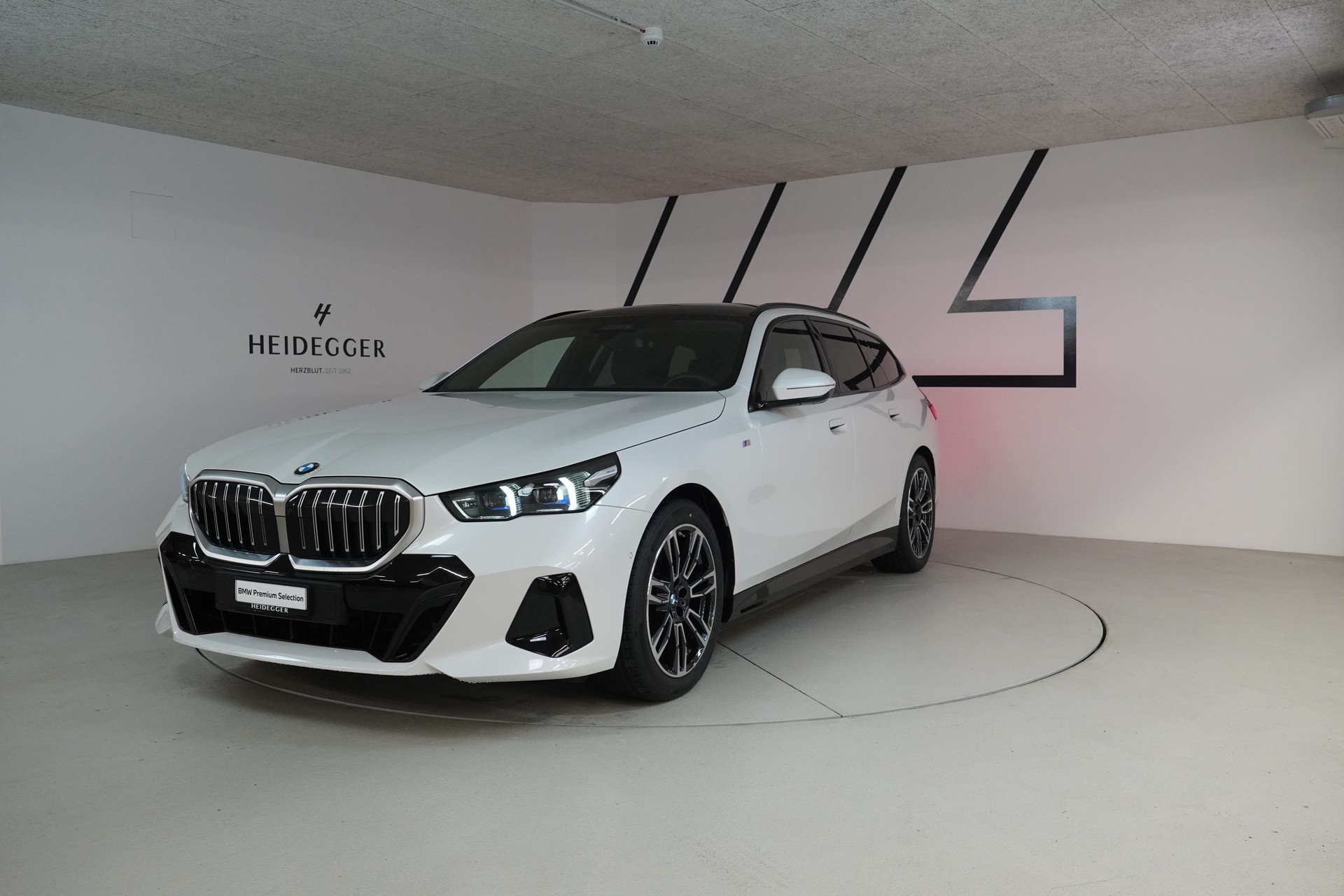 BMW 520d xDrive 48V Touring M Sport Steptronic