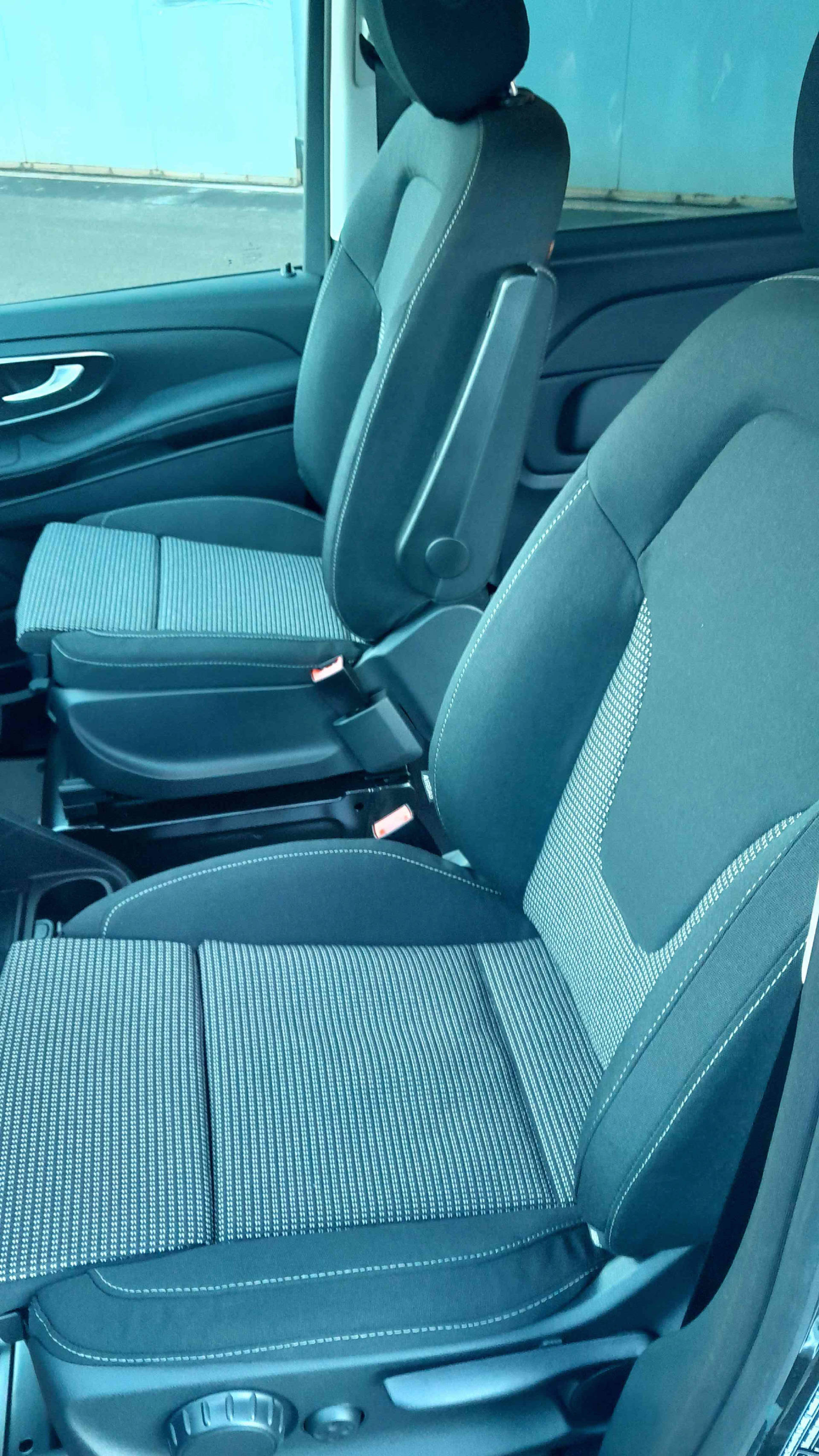 MERCEDES-BENZ V 250d Style L 4x4 - 14