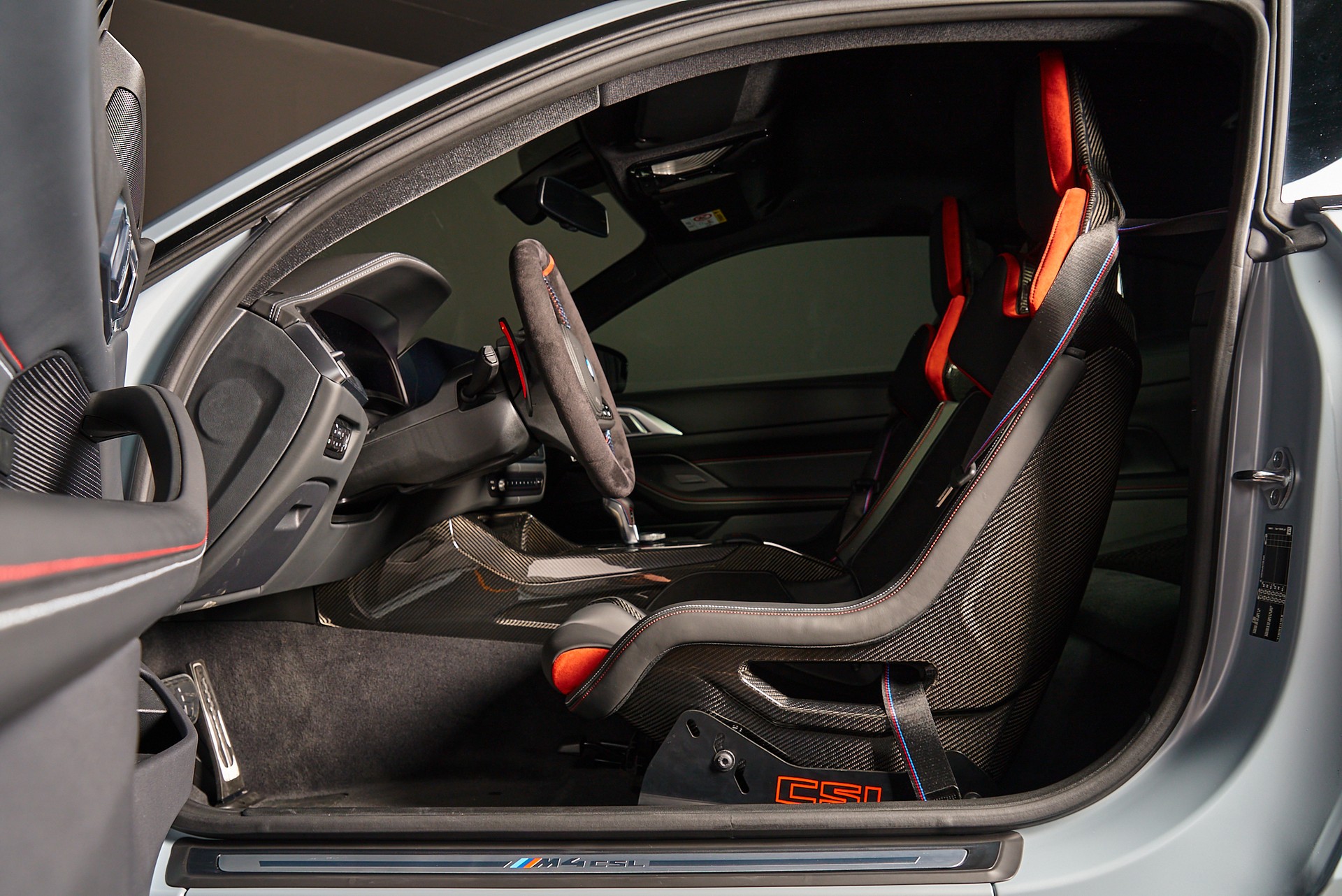 BMW M4 CSL Coupé - 11
