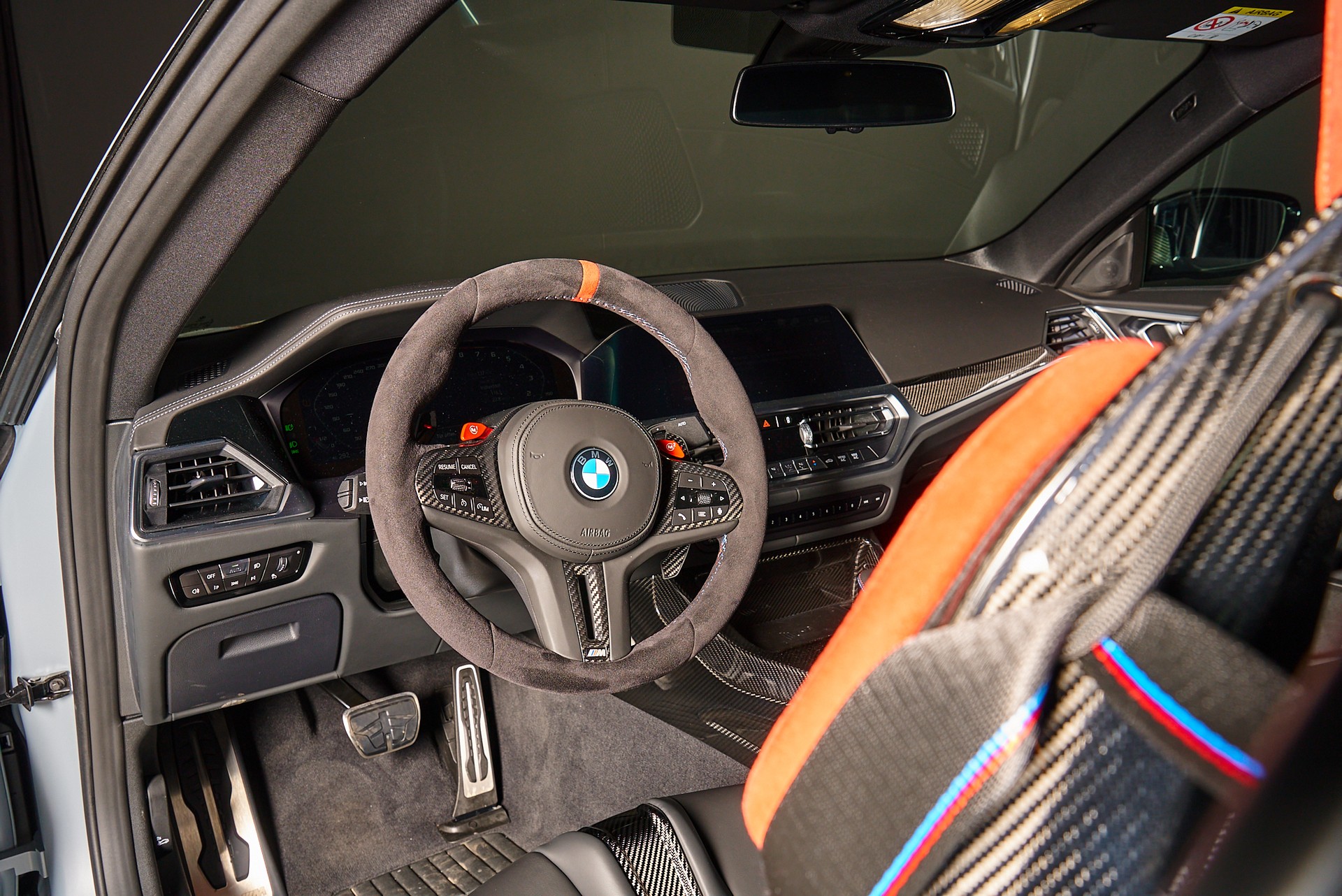 BMW M4 CSL Coupé - 12