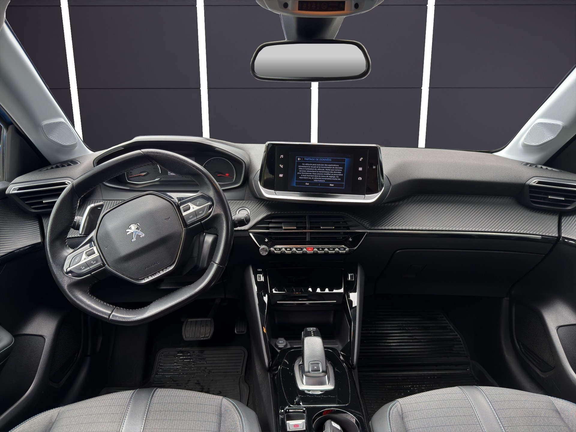 PEUGEOT 208 1.2 Allure - 8