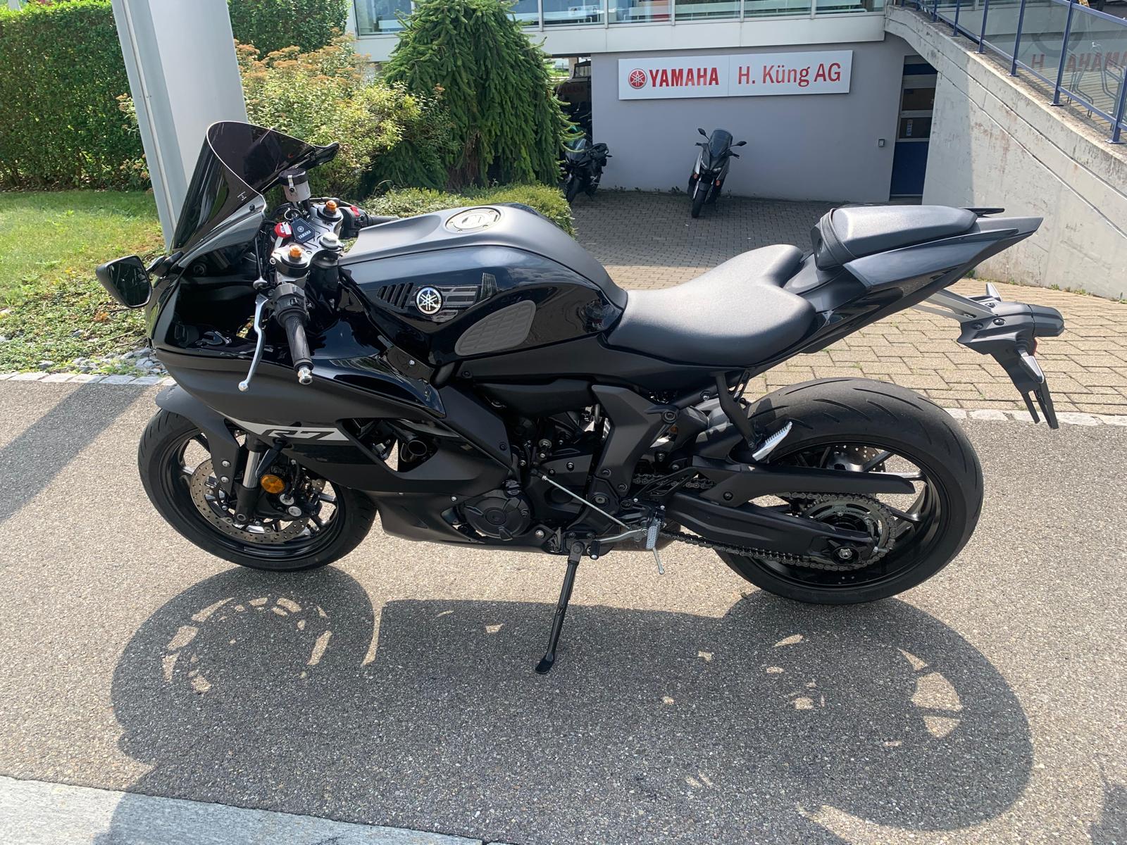 YAMAHA YZF-R7 (35kW) - 2