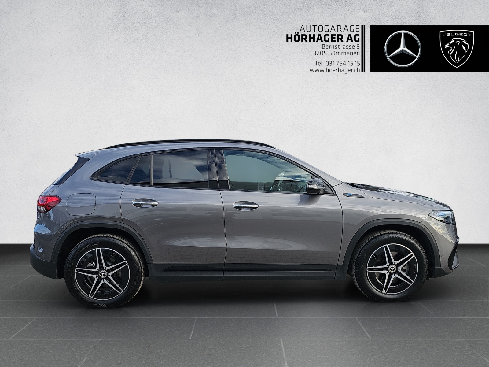 MERCEDES-BENZ EQA 300 AMG Line 4Matic - 2