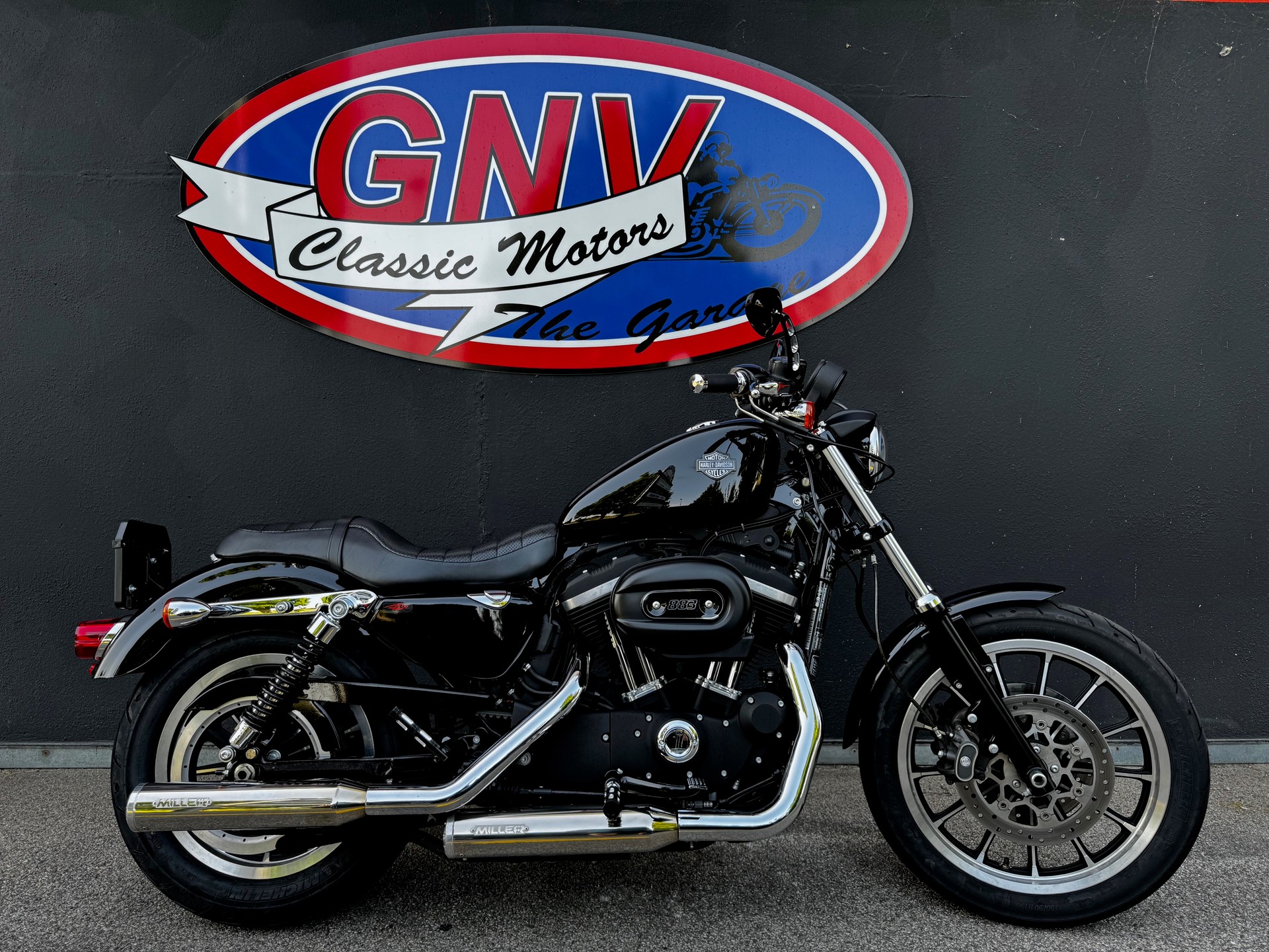 HARLEY-DAVIDSON XL 883 R Sportster Roadster ABS