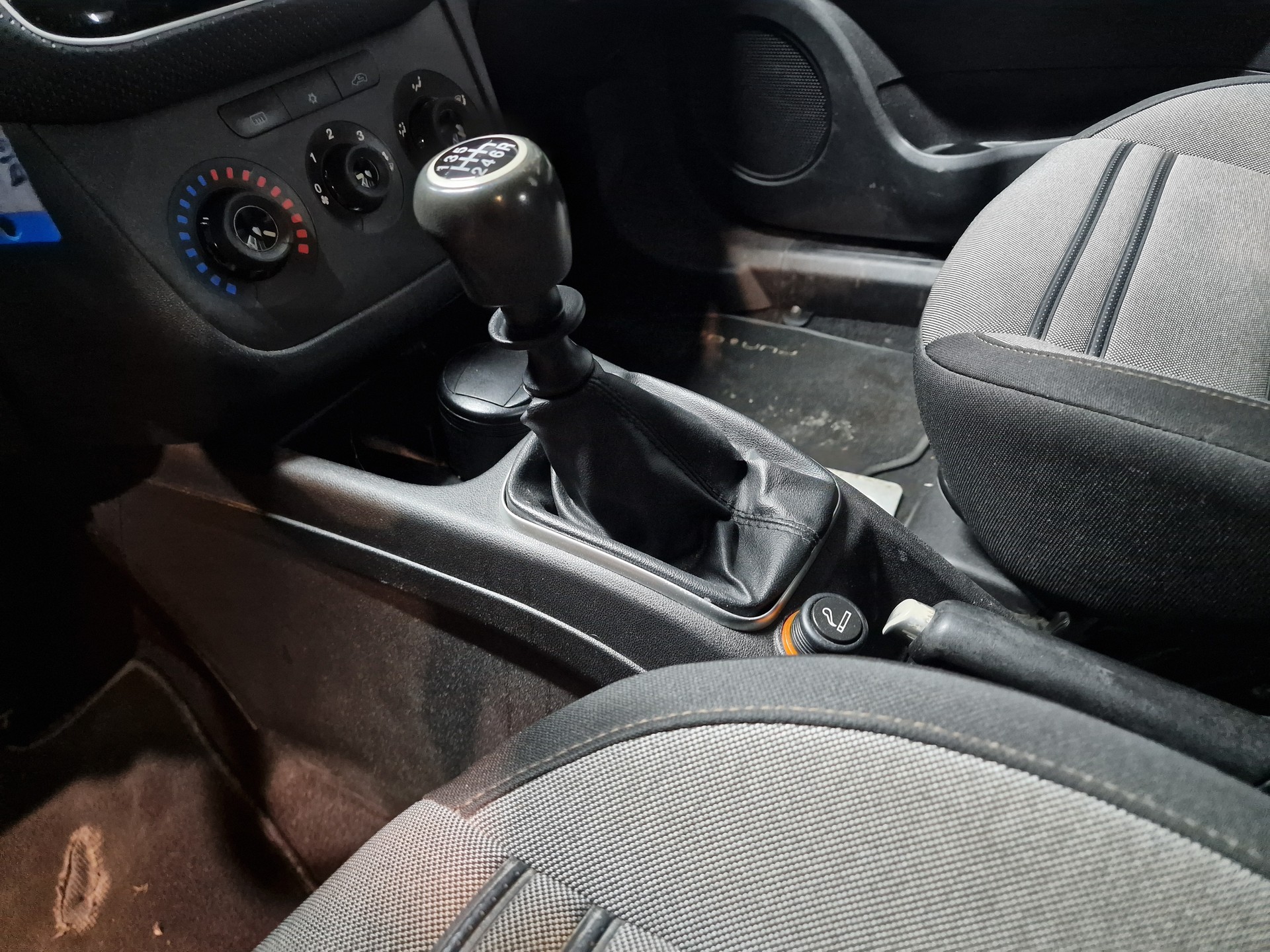 FIAT Punto Evo 1.4 16V Dynamic Neu MFK 12Mt Gara - 14