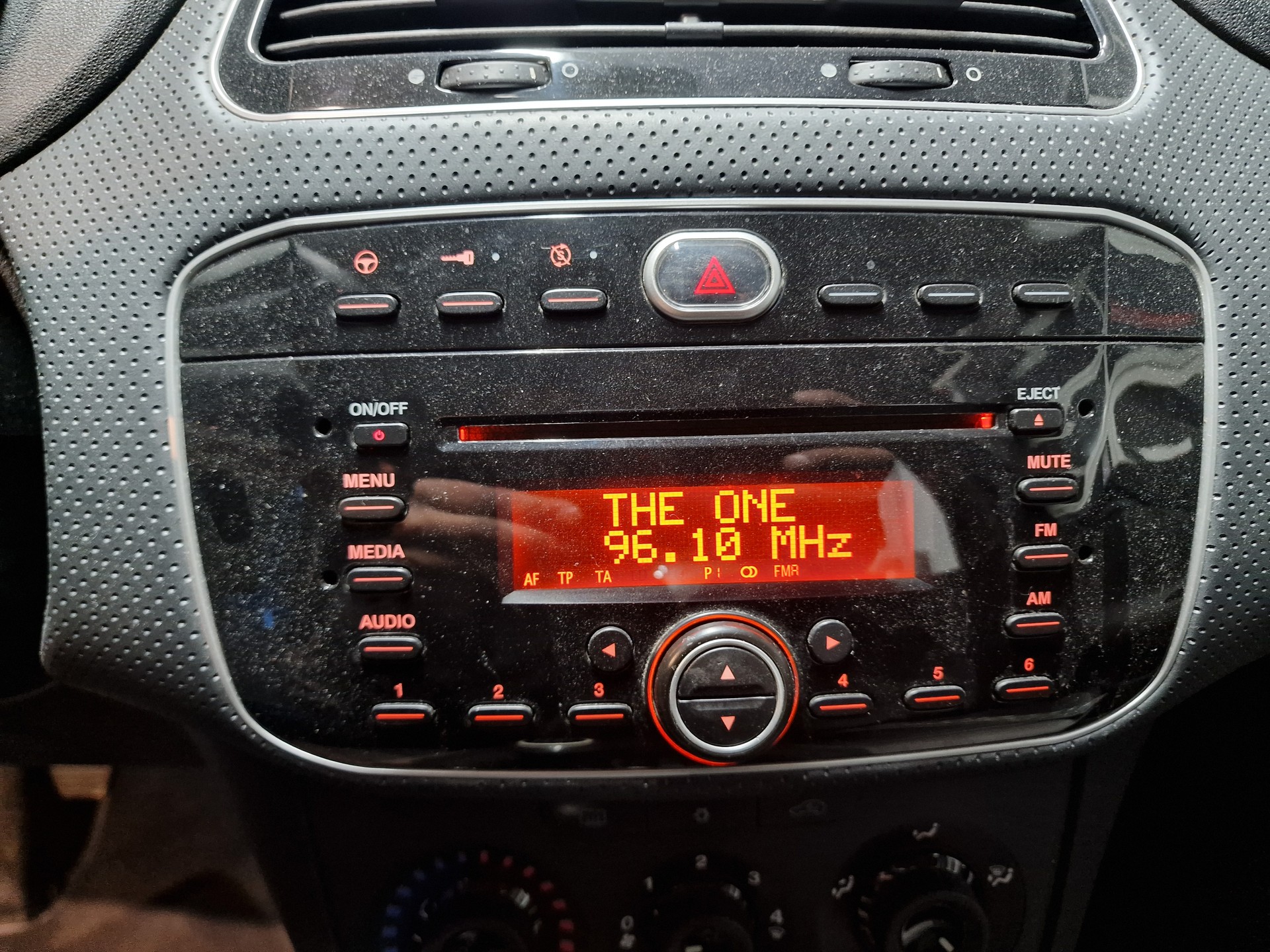 FIAT Punto Evo 1.4 16V Dynamic Neu MFK 12Mt Gara - 16