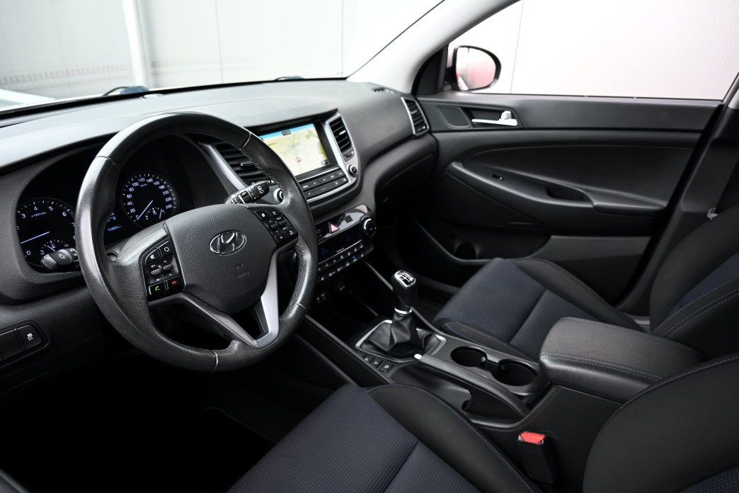 HYUNDAI Tucson 1.6 TGDI Plena - 8