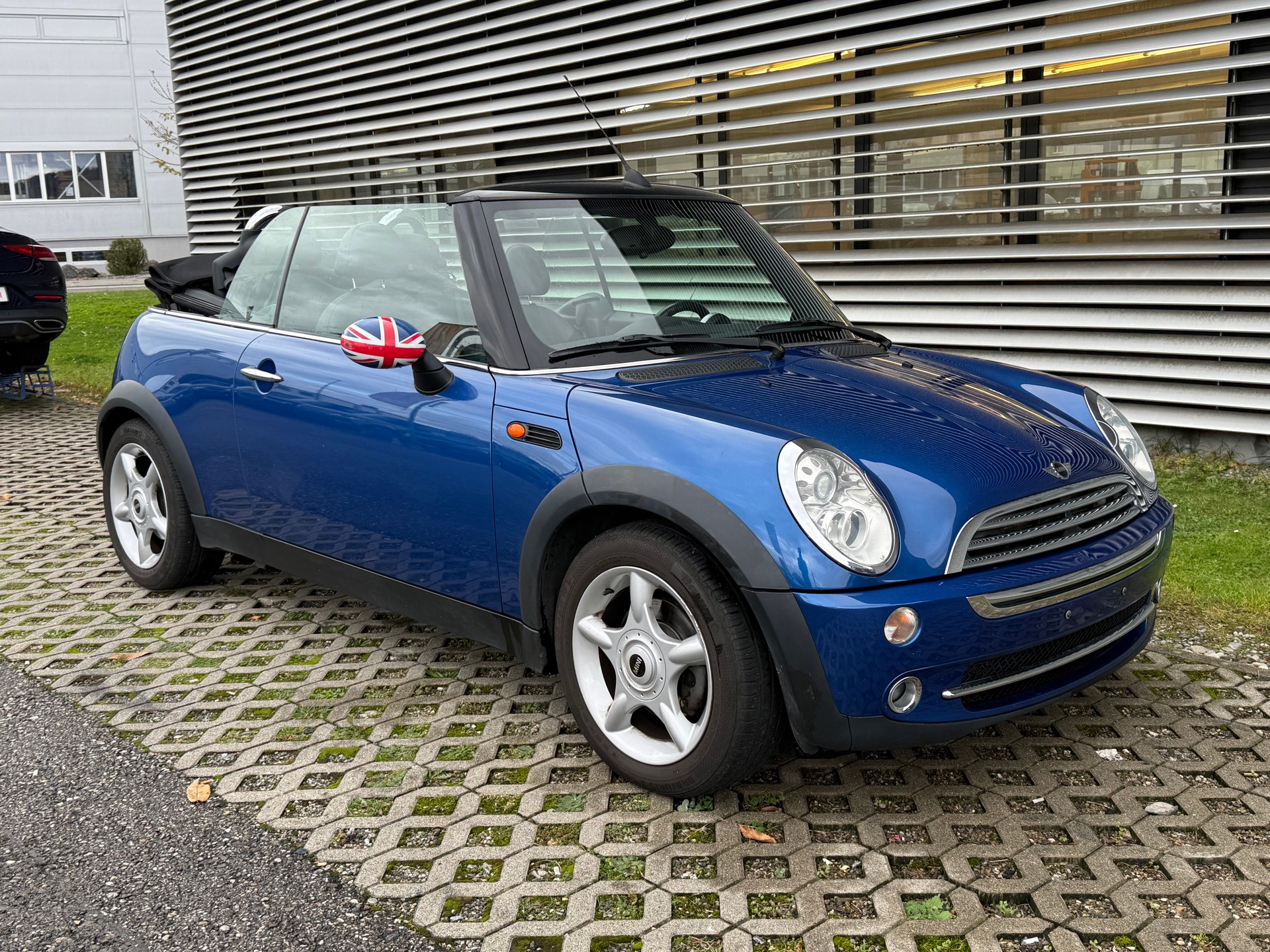 MINI Cooper Cabriolet - 9